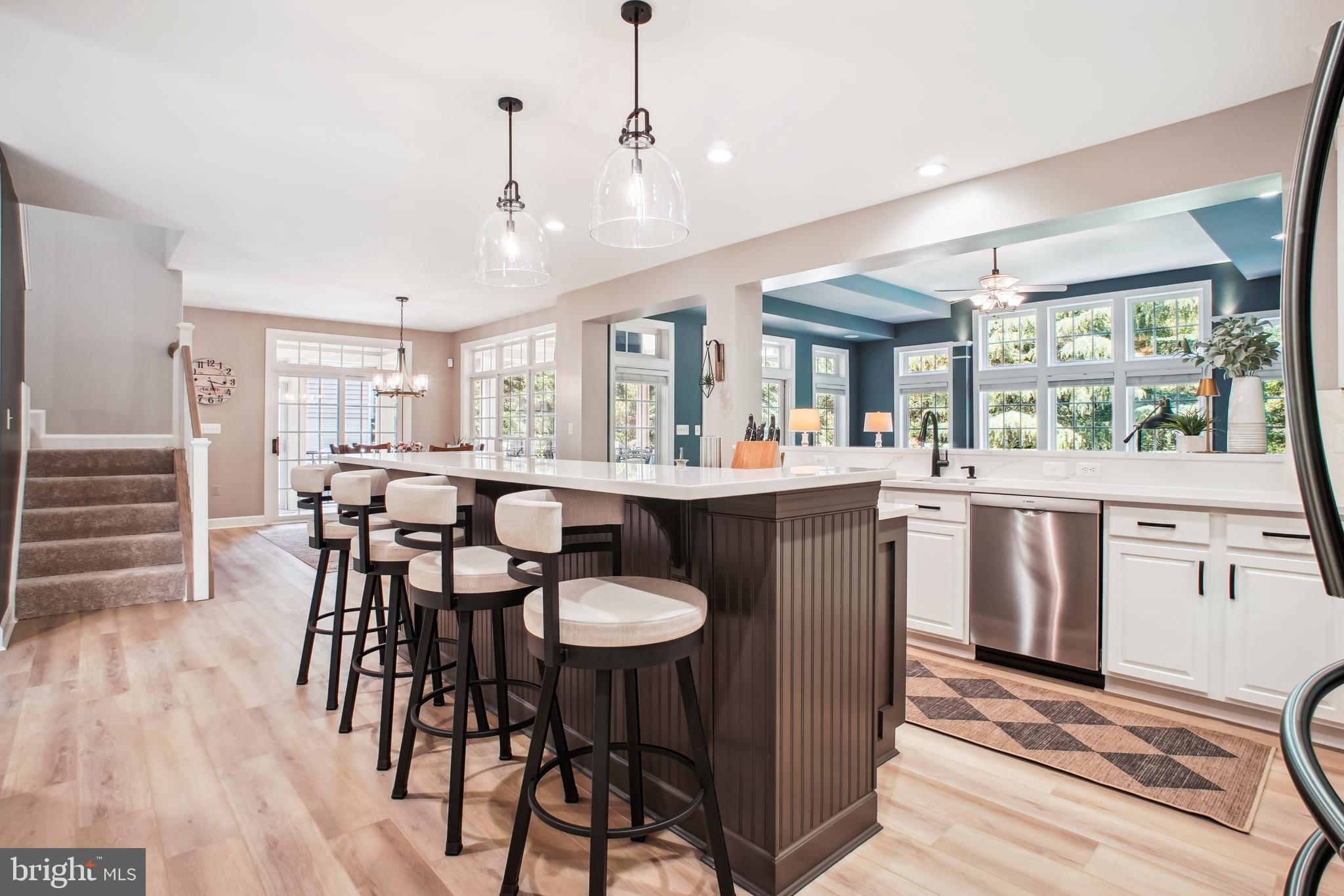 RIVER CREEK - Residential