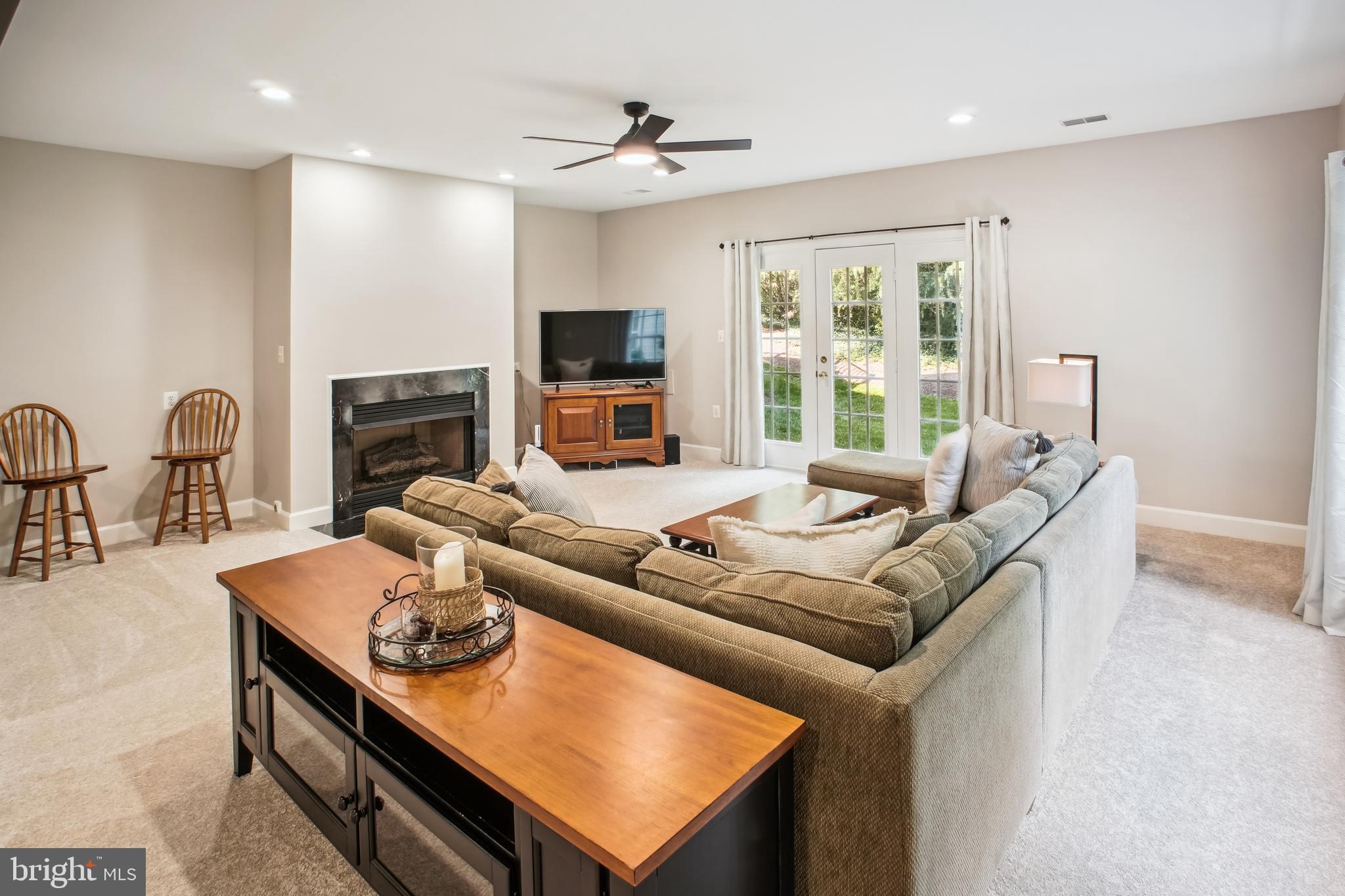 RIVER CREEK - Residential