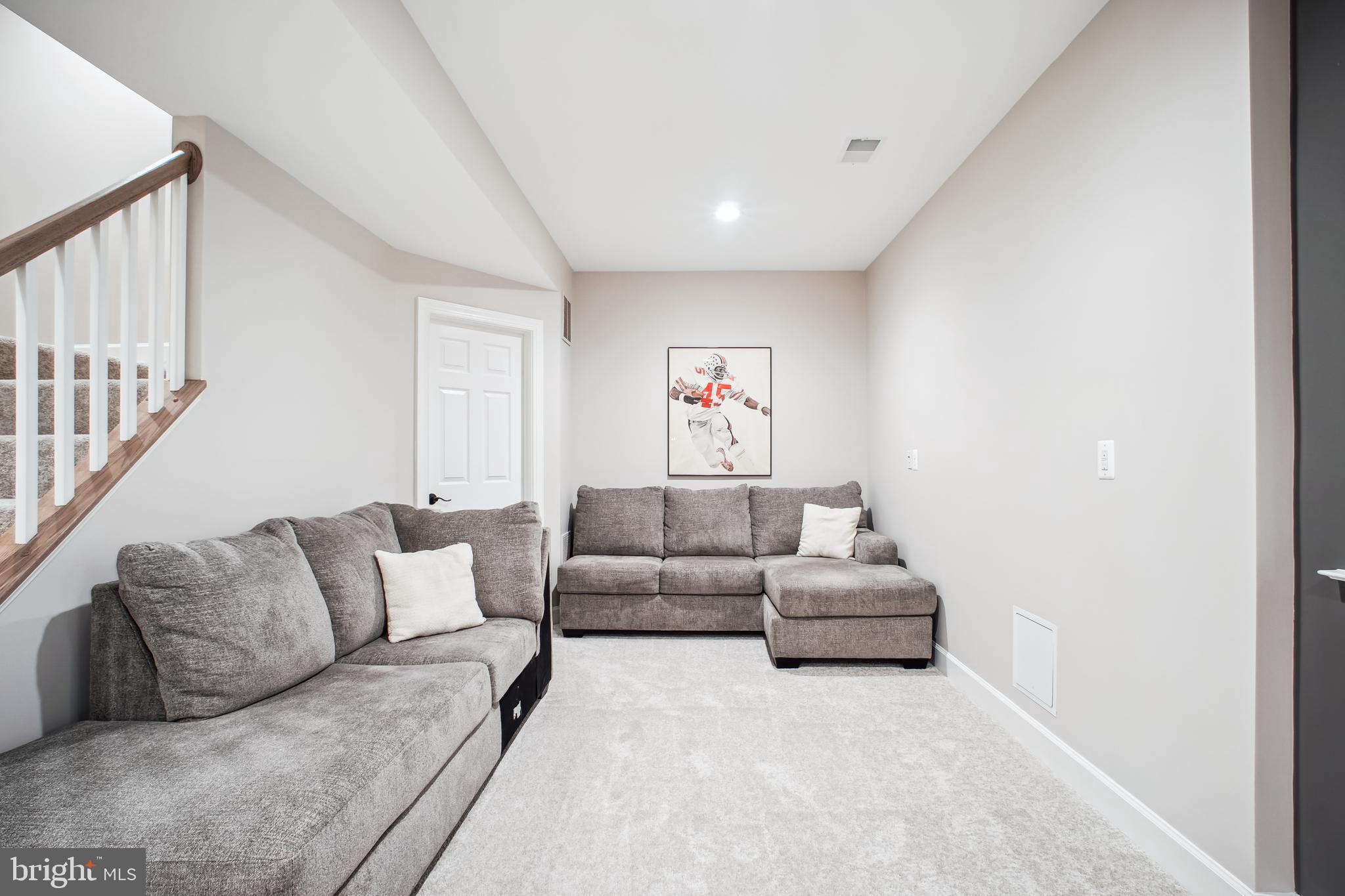 RIVER CREEK - Residential