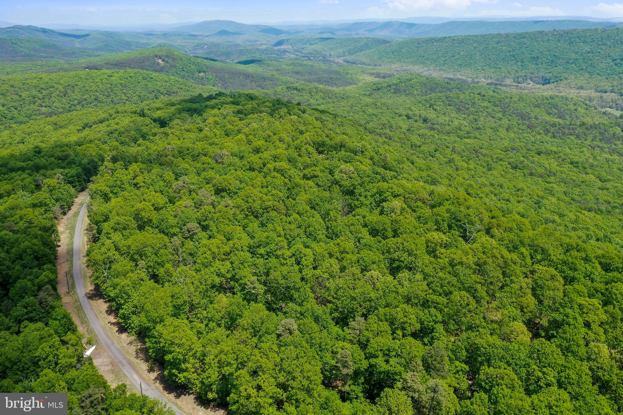 BLUFFS ON THE POTOMAC - Land