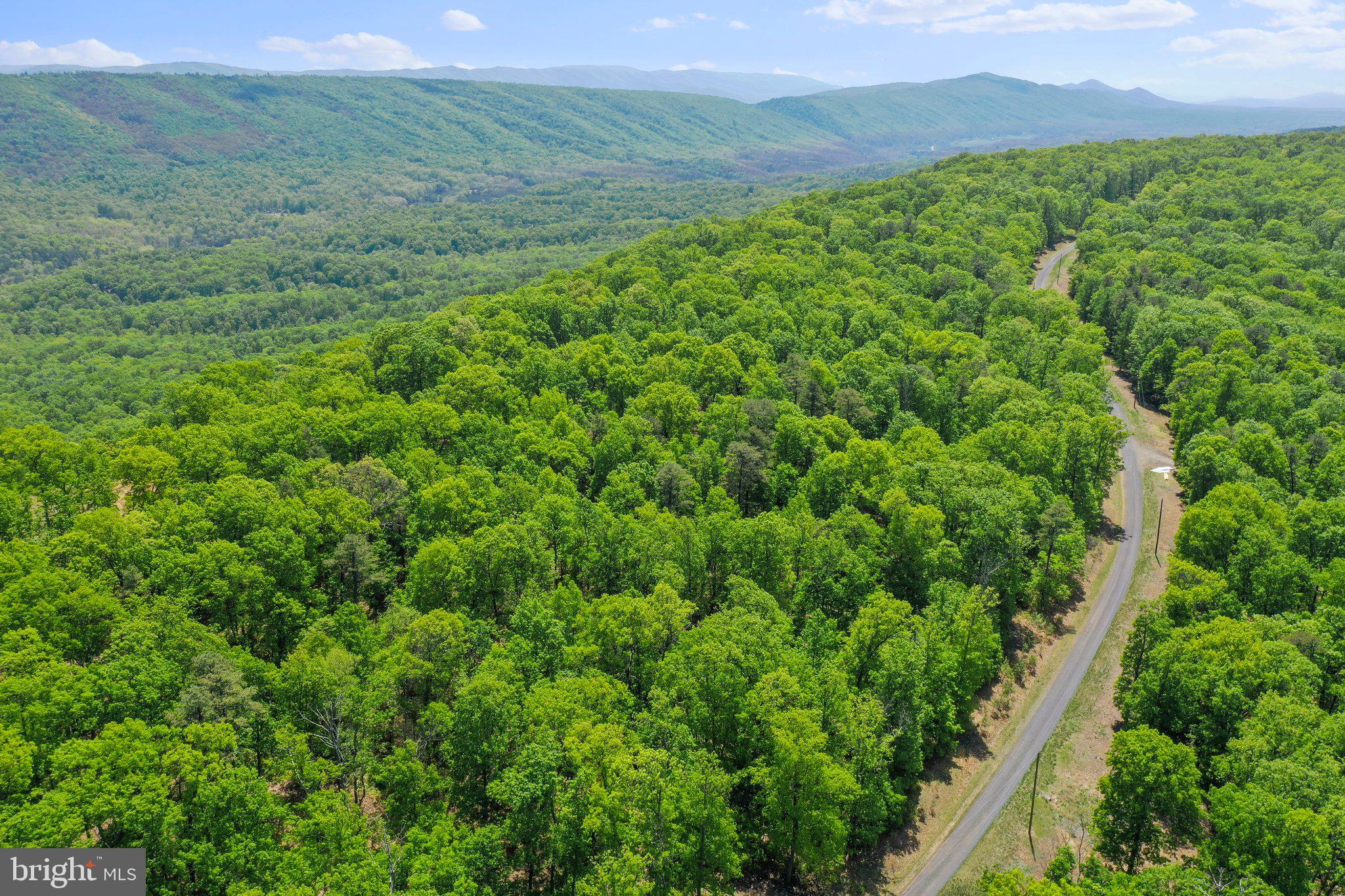 BLUFFS ON THE POTOMAC - Land