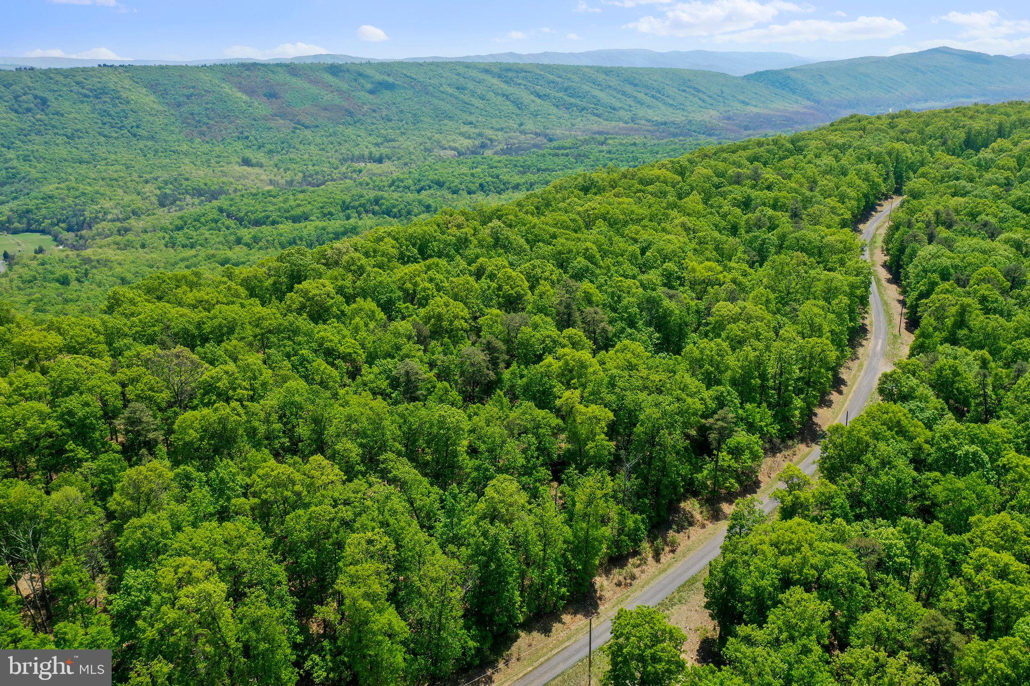 BLUFFS ON THE POTOMAC - Land