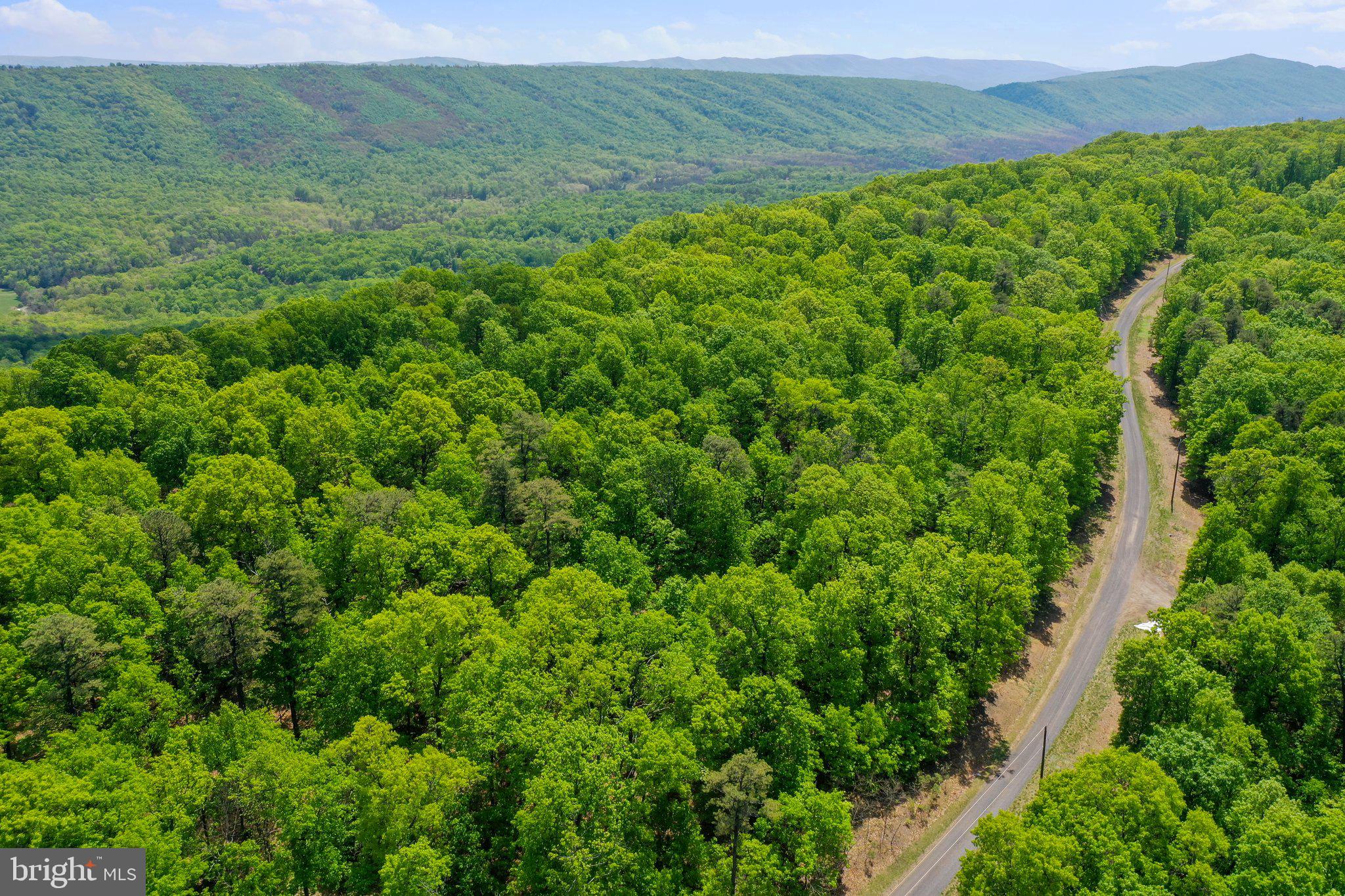 BLUFFS ON THE POTOMAC - Land