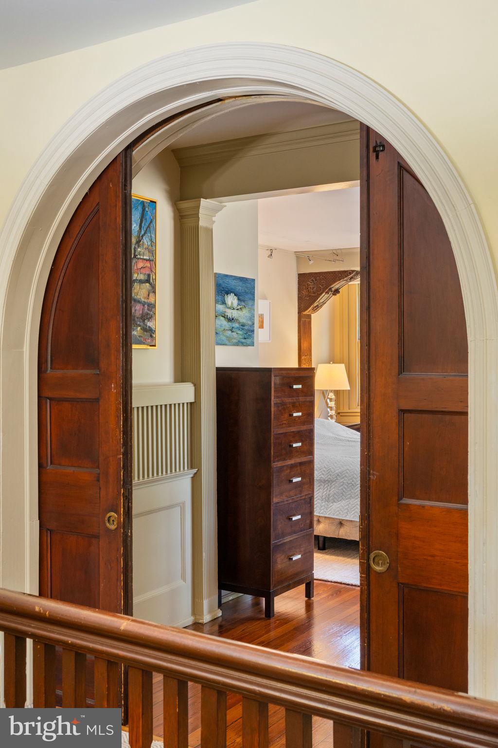 CHESTNUT HILL - Residential