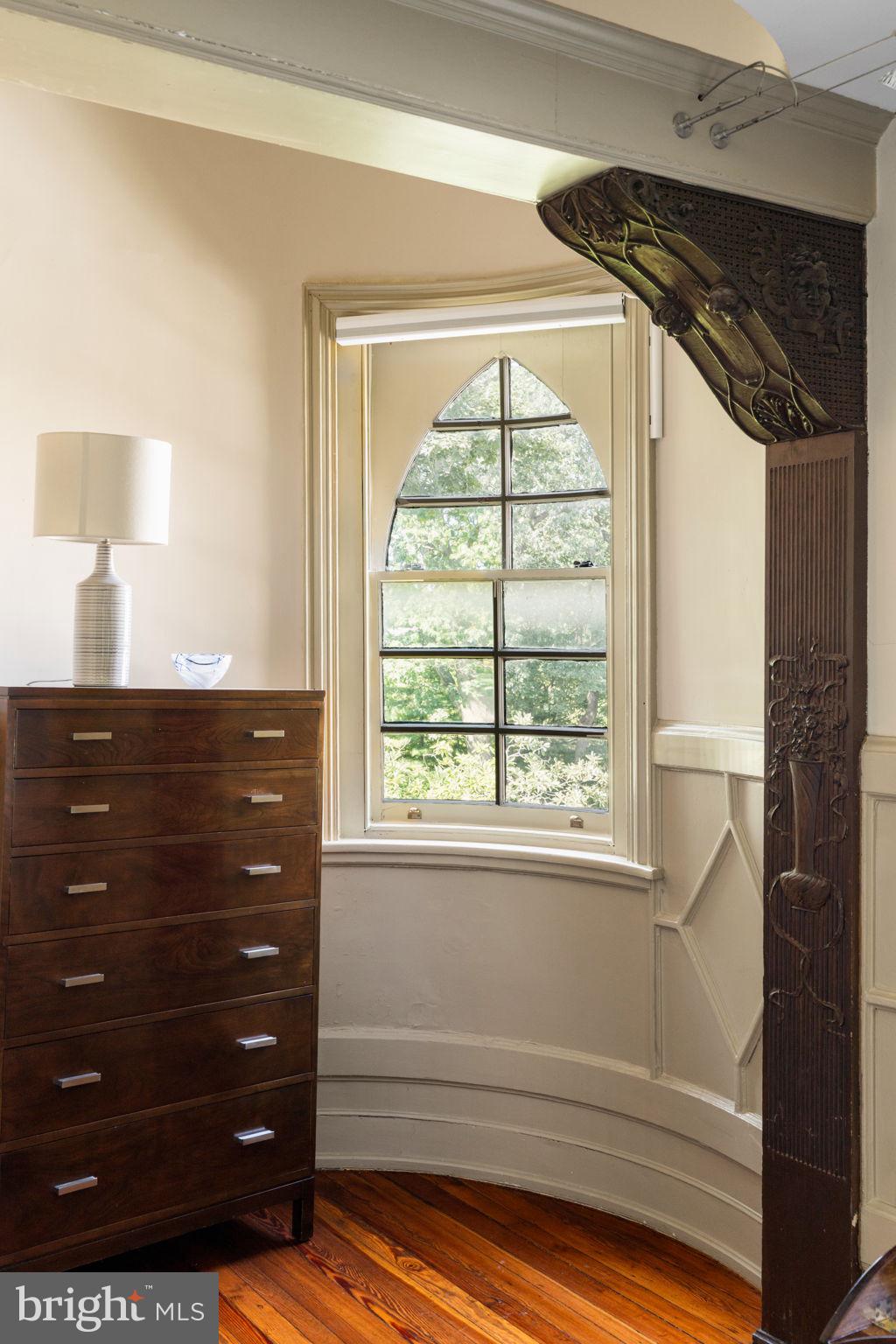 CHESTNUT HILL - Residential