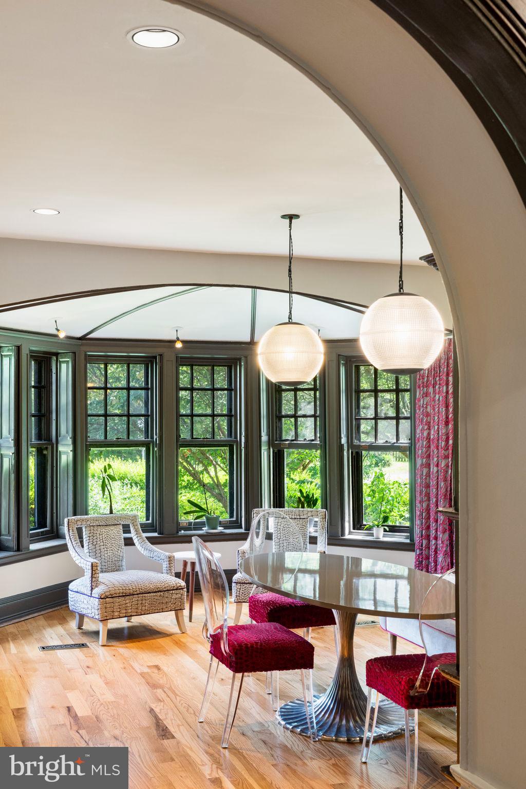 CHESTNUT HILL - Residential