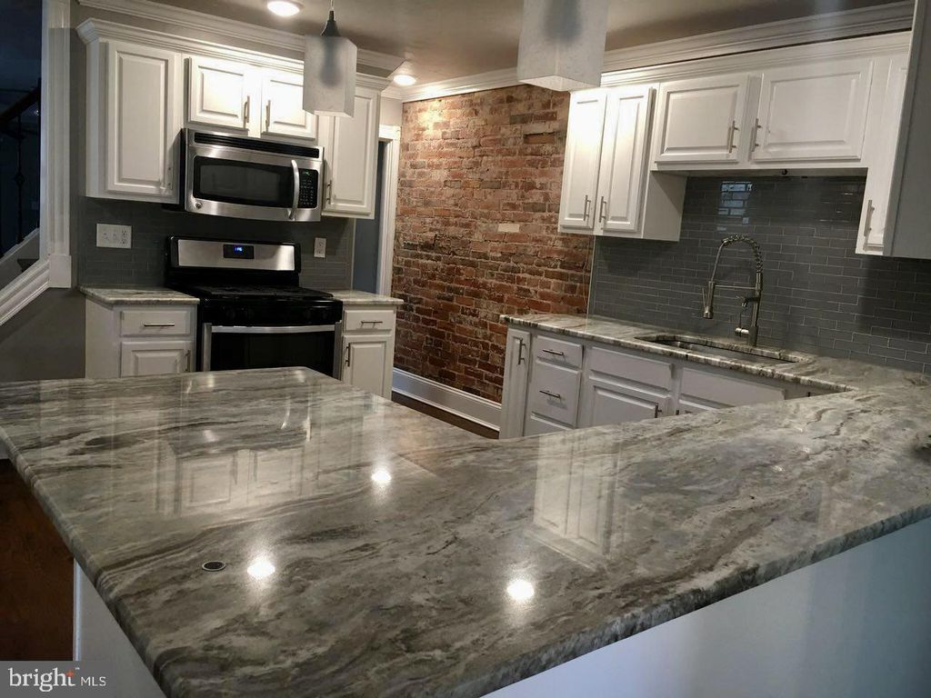 Photo of 32 E GRAMBY ST, MANHEIM, PA 17545 (MLS # PALA2035192)