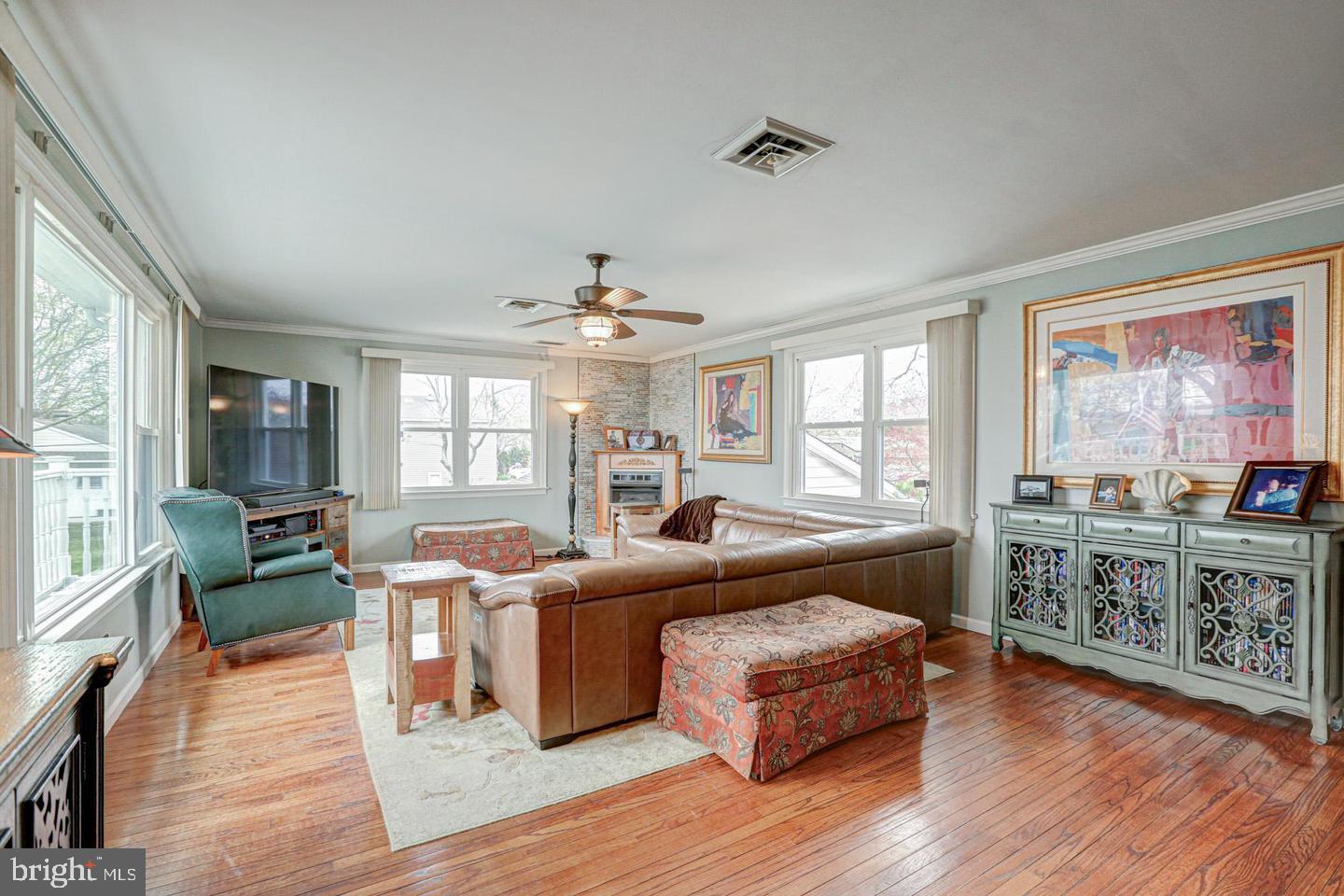 110 N RIVER DRIVE
