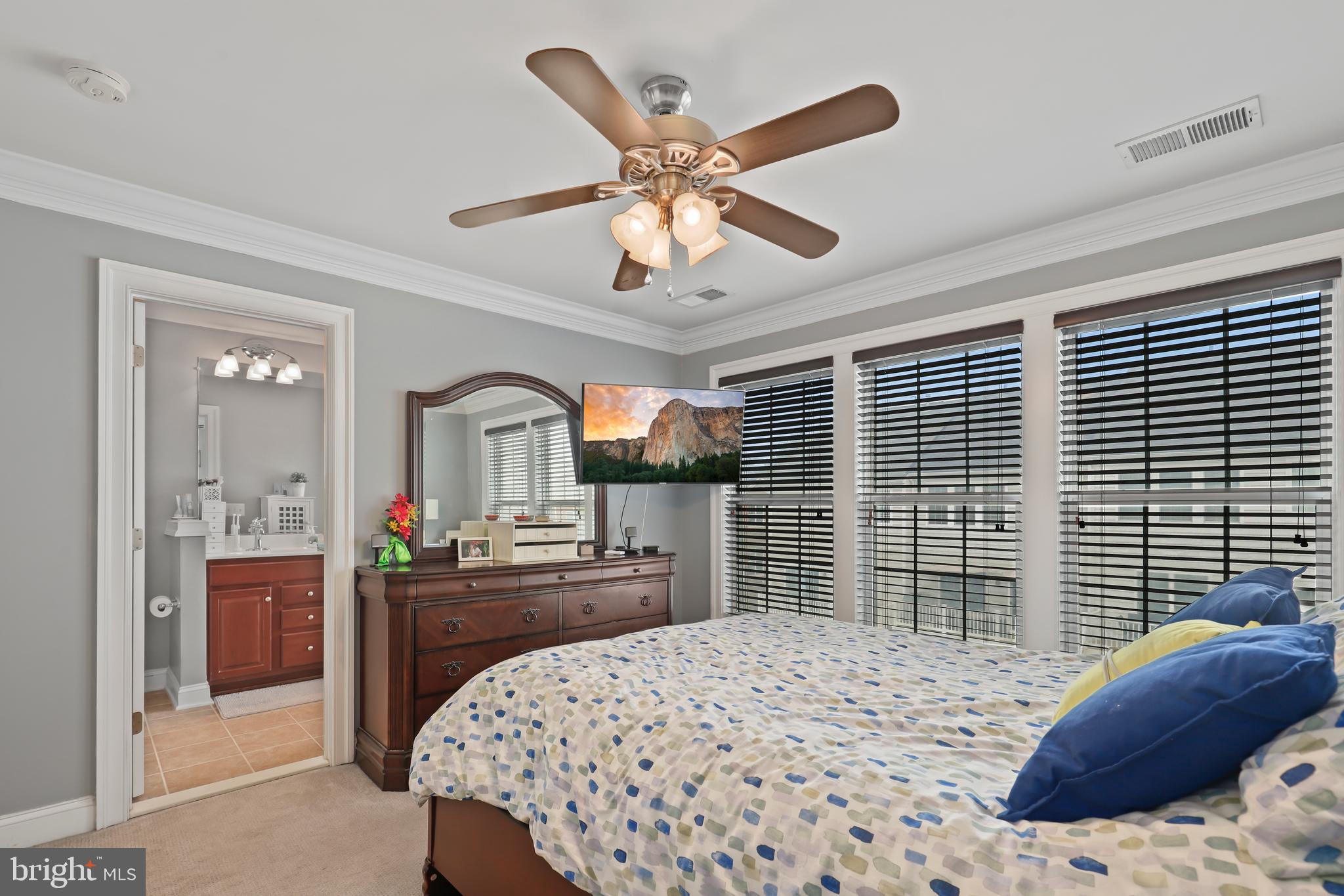 POTOMAC CLUB CONDOMINIUMS - Residential