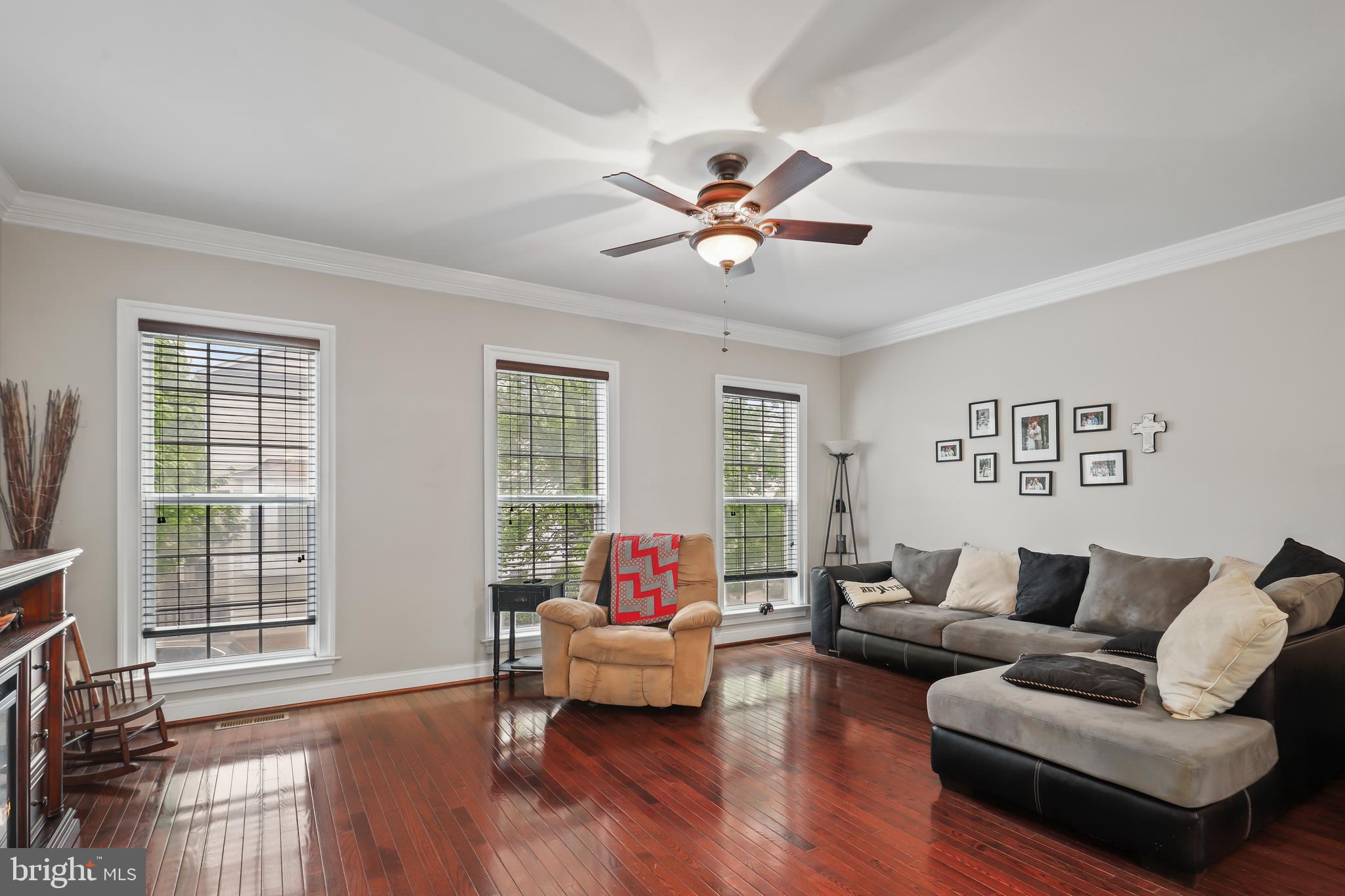 POTOMAC CLUB CONDOMINIUMS - Residential