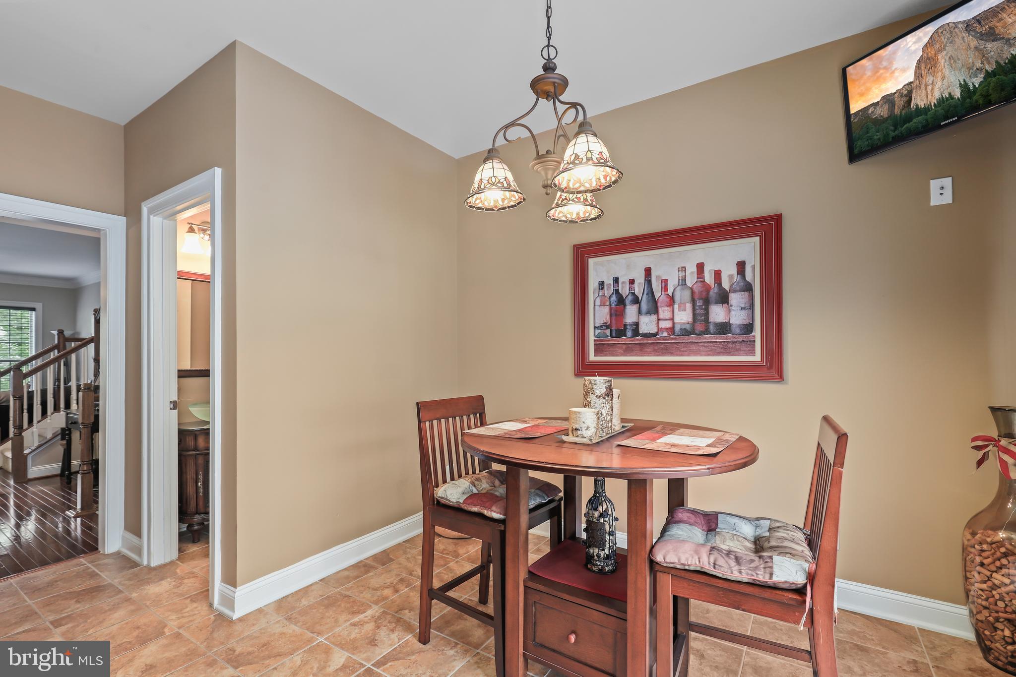 POTOMAC CLUB CONDOMINIUMS - Residential