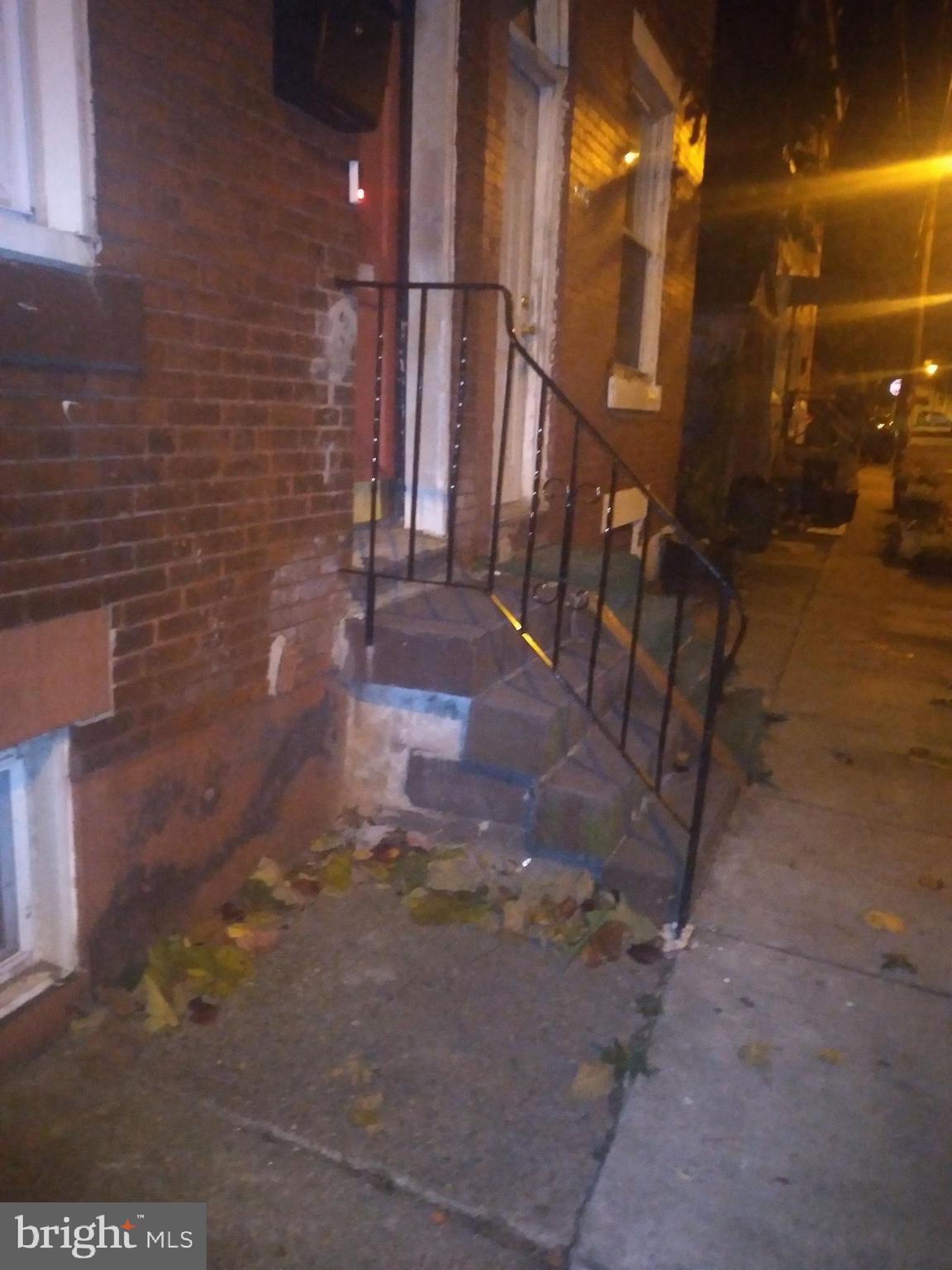 3118 W DAKOTA STREET