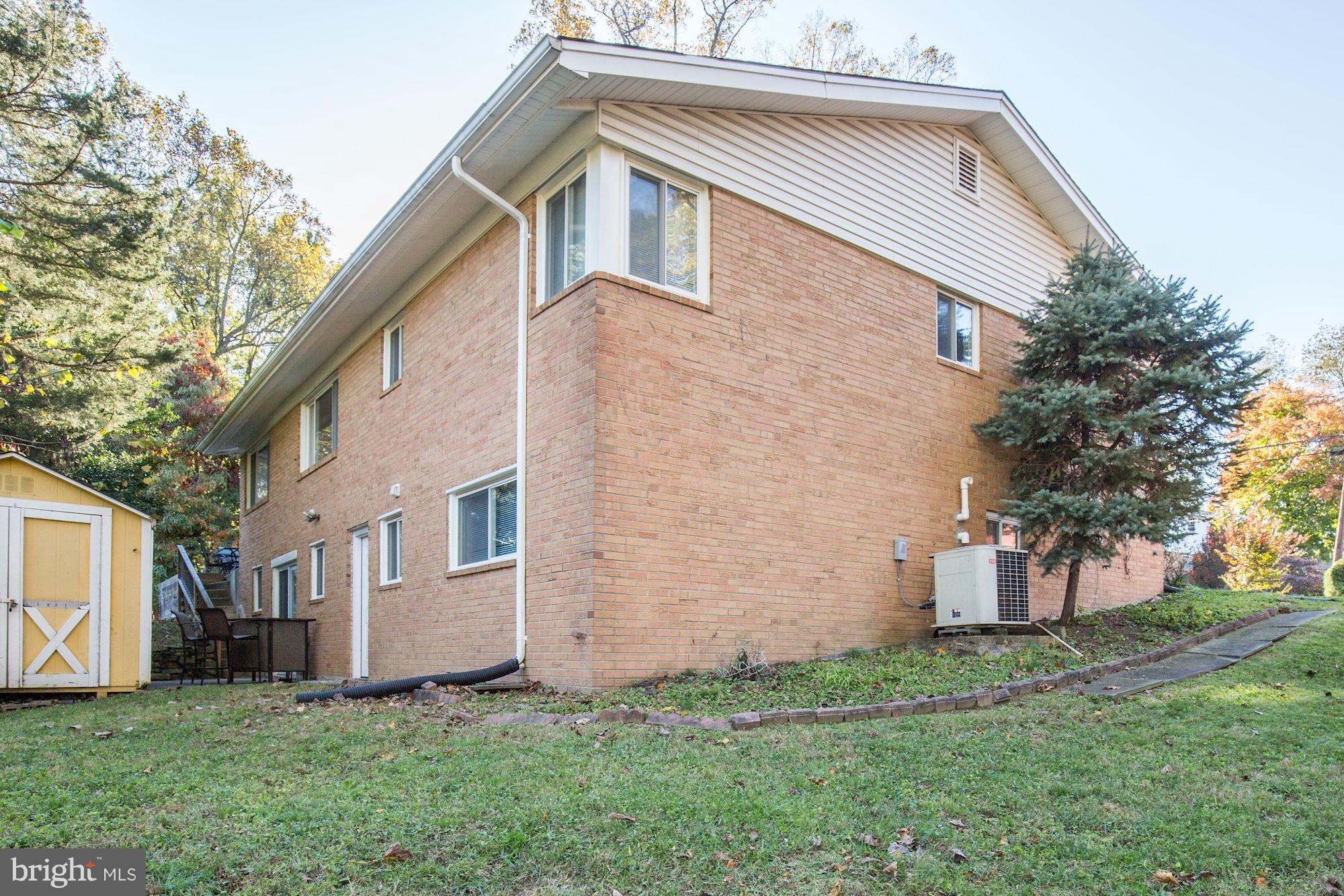 SPRINGBROOK VILLAGE - Residential