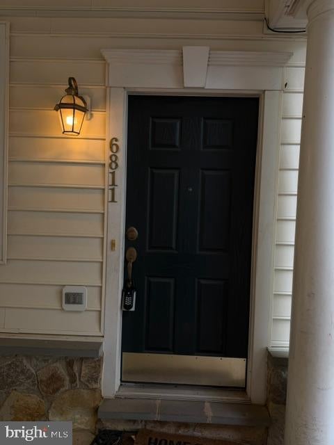 Photo of 6811 Hampton Bay Lane, GAINESVILLE, VA 20155 (MLS # VAPW2124056)