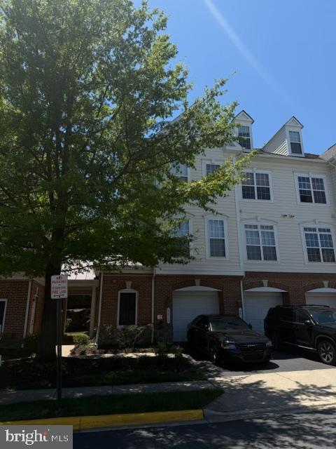 6811 HAMPTON BAY LANE
