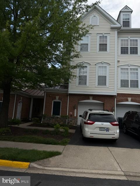 6811 HAMPTON BAY LANE