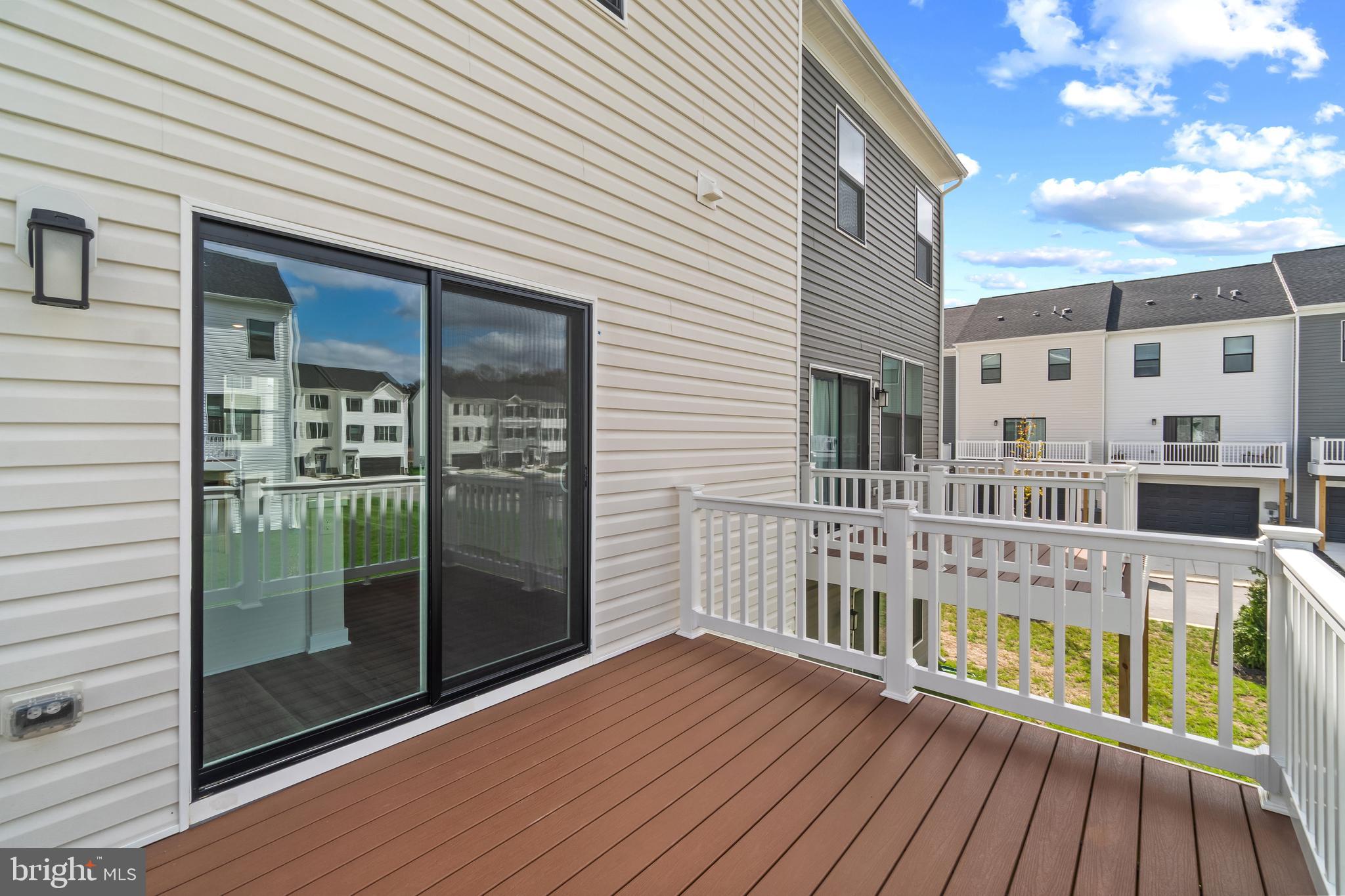 PINEGROVE - Residential