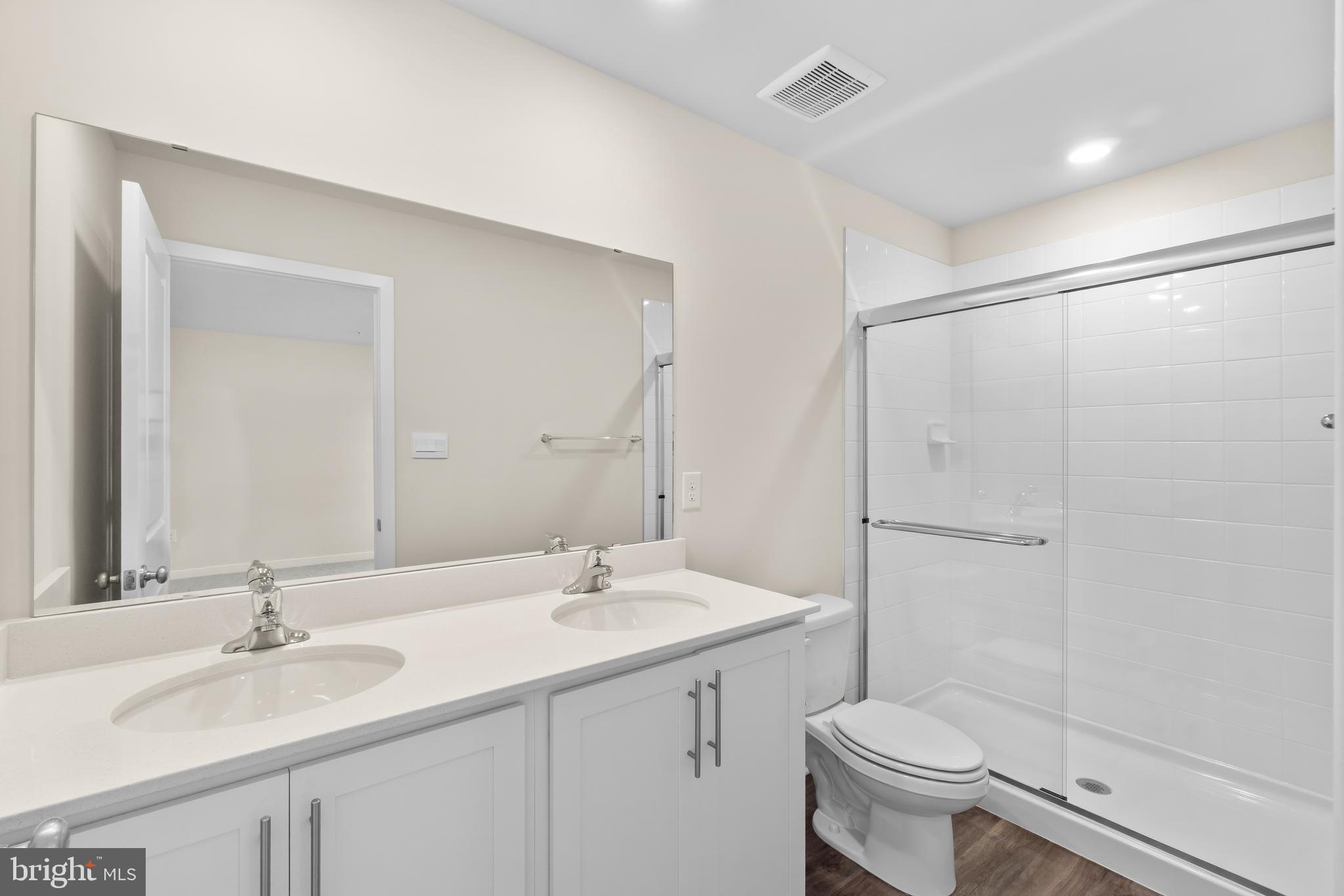 PINEGROVE - Residential