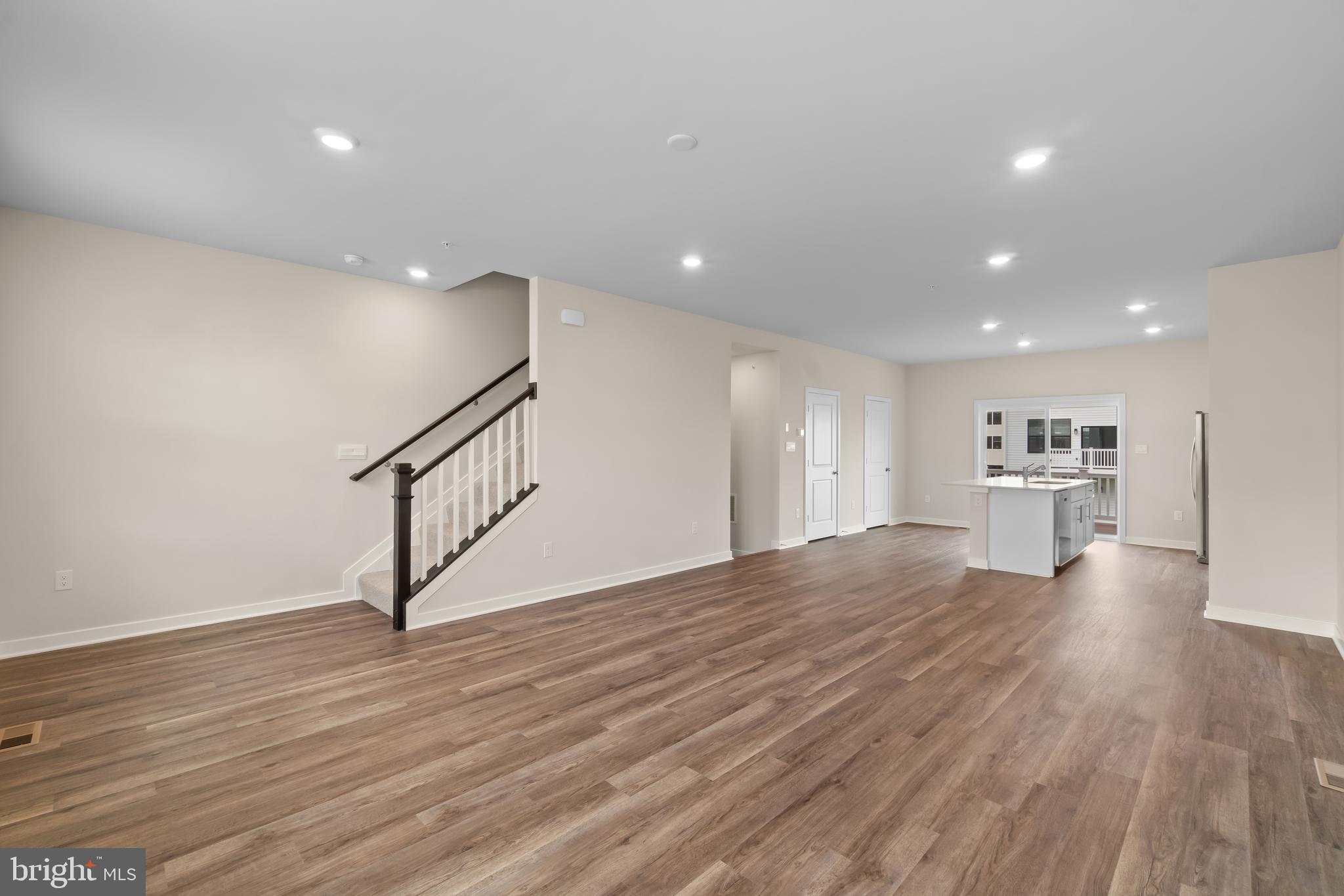 PINEGROVE - Residential