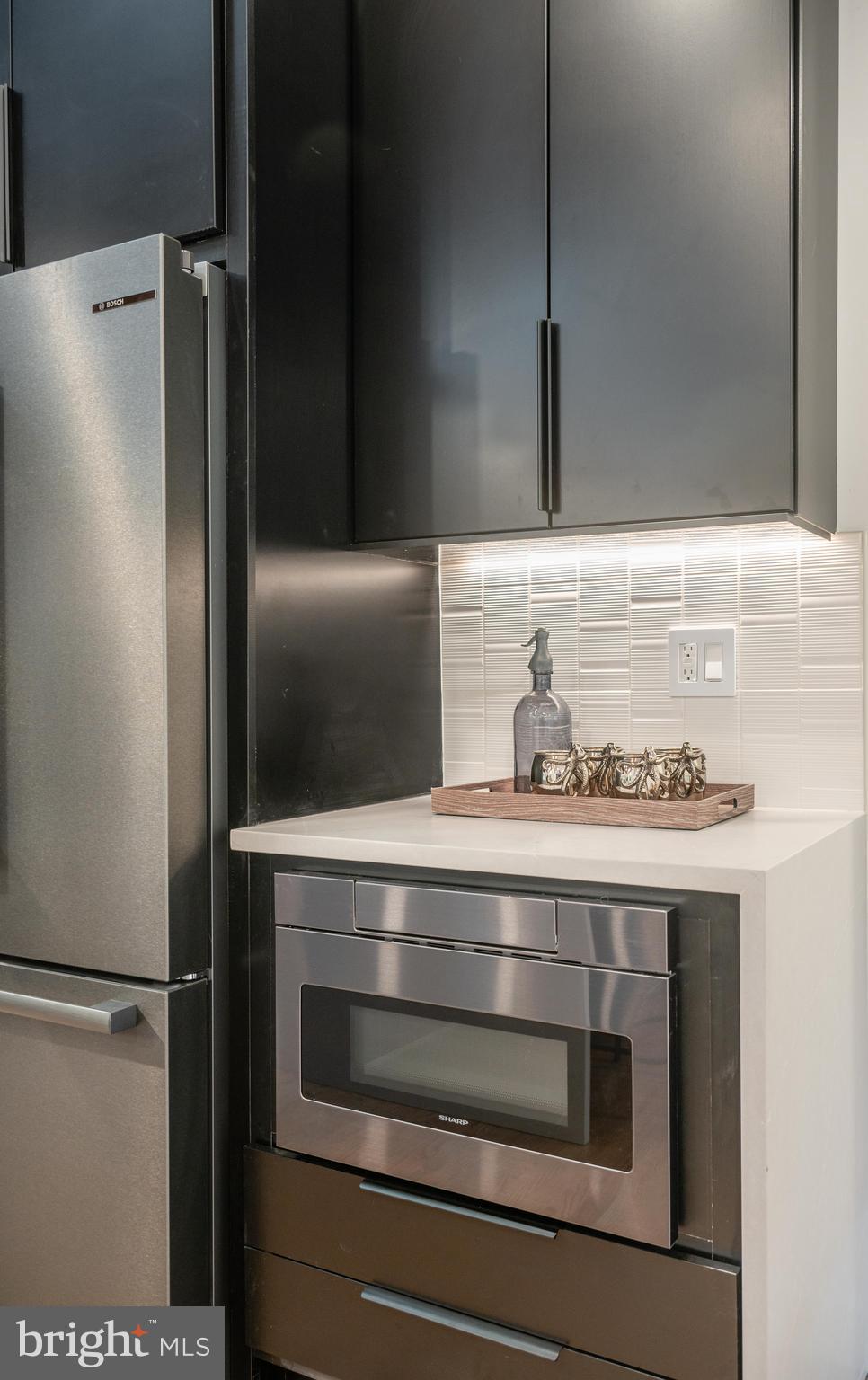 LAKE BARCROFT - Residential