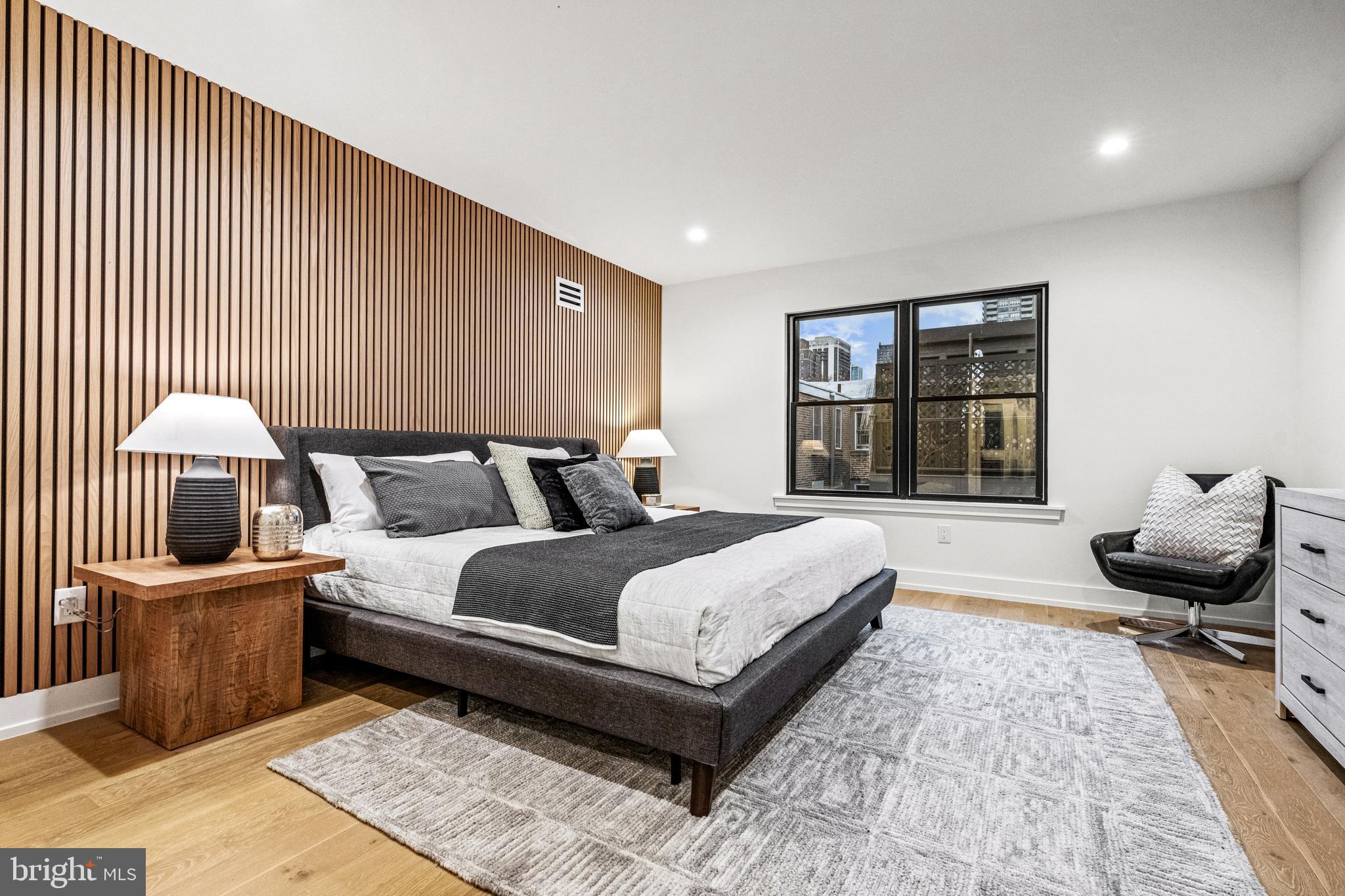 RITTENHOUSE SQUARE - Residential