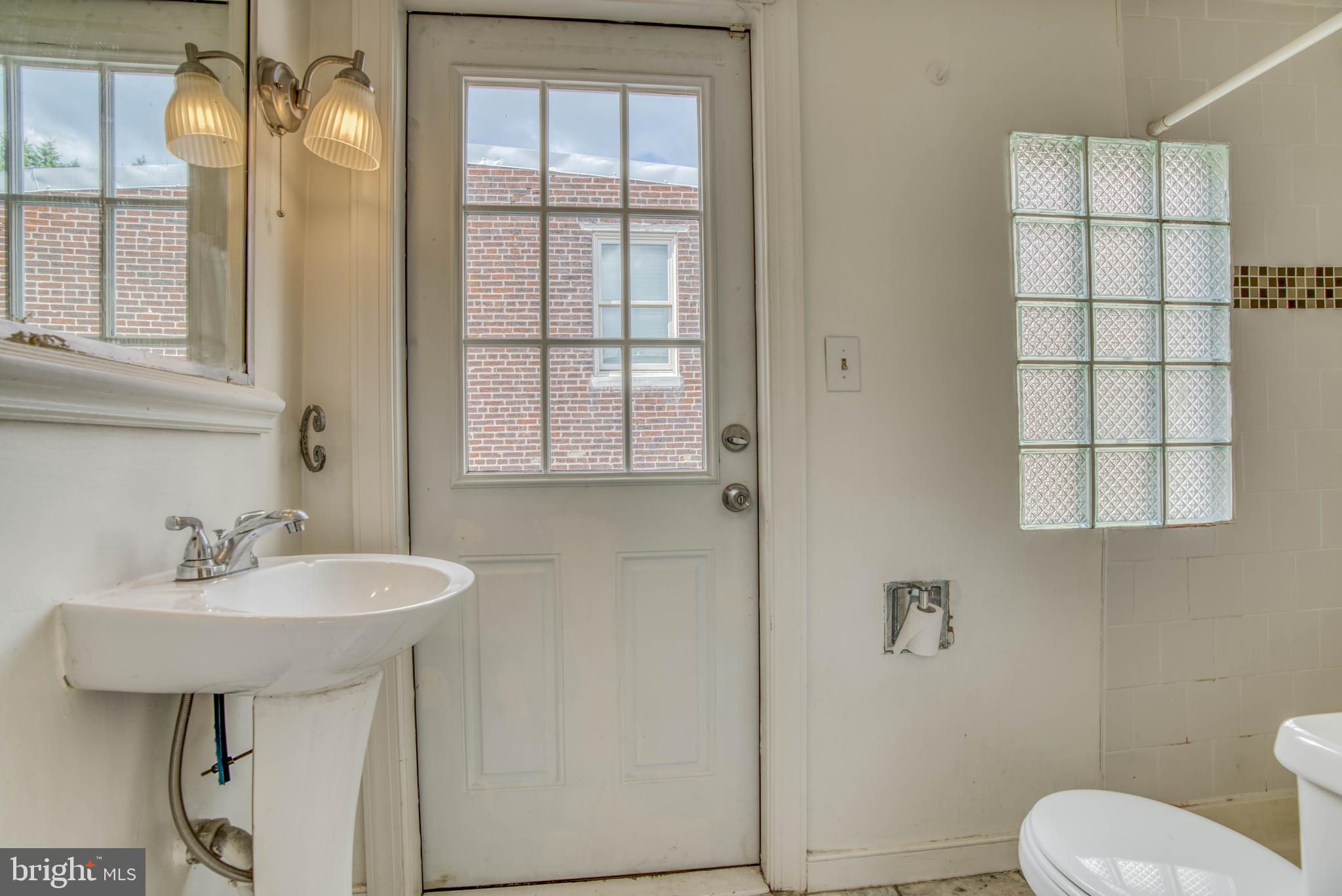 FEDERAL HILL HISTORIC DISTRICT - Residential Lease