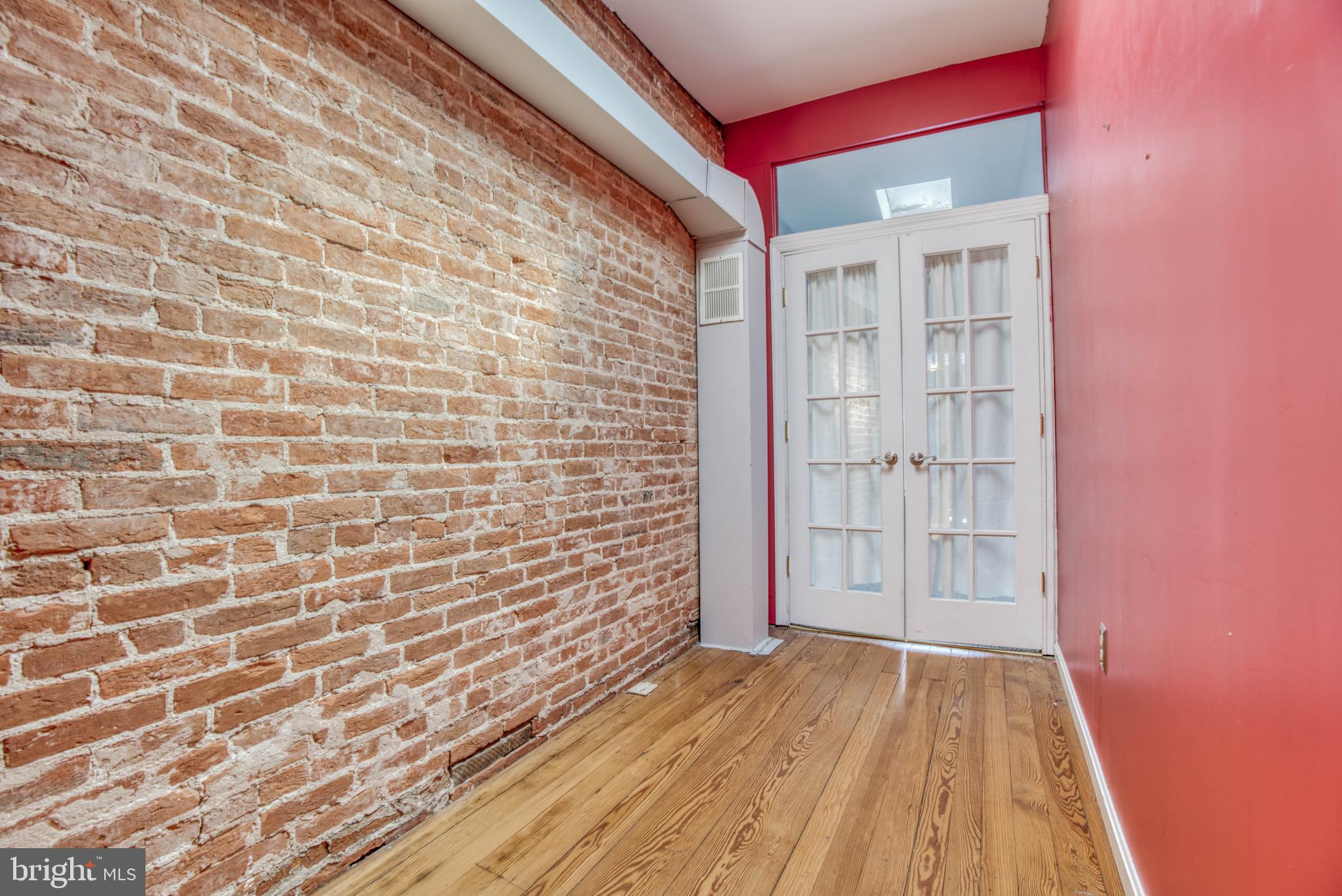 FEDERAL HILL HISTORIC DISTRICT - Residential Lease