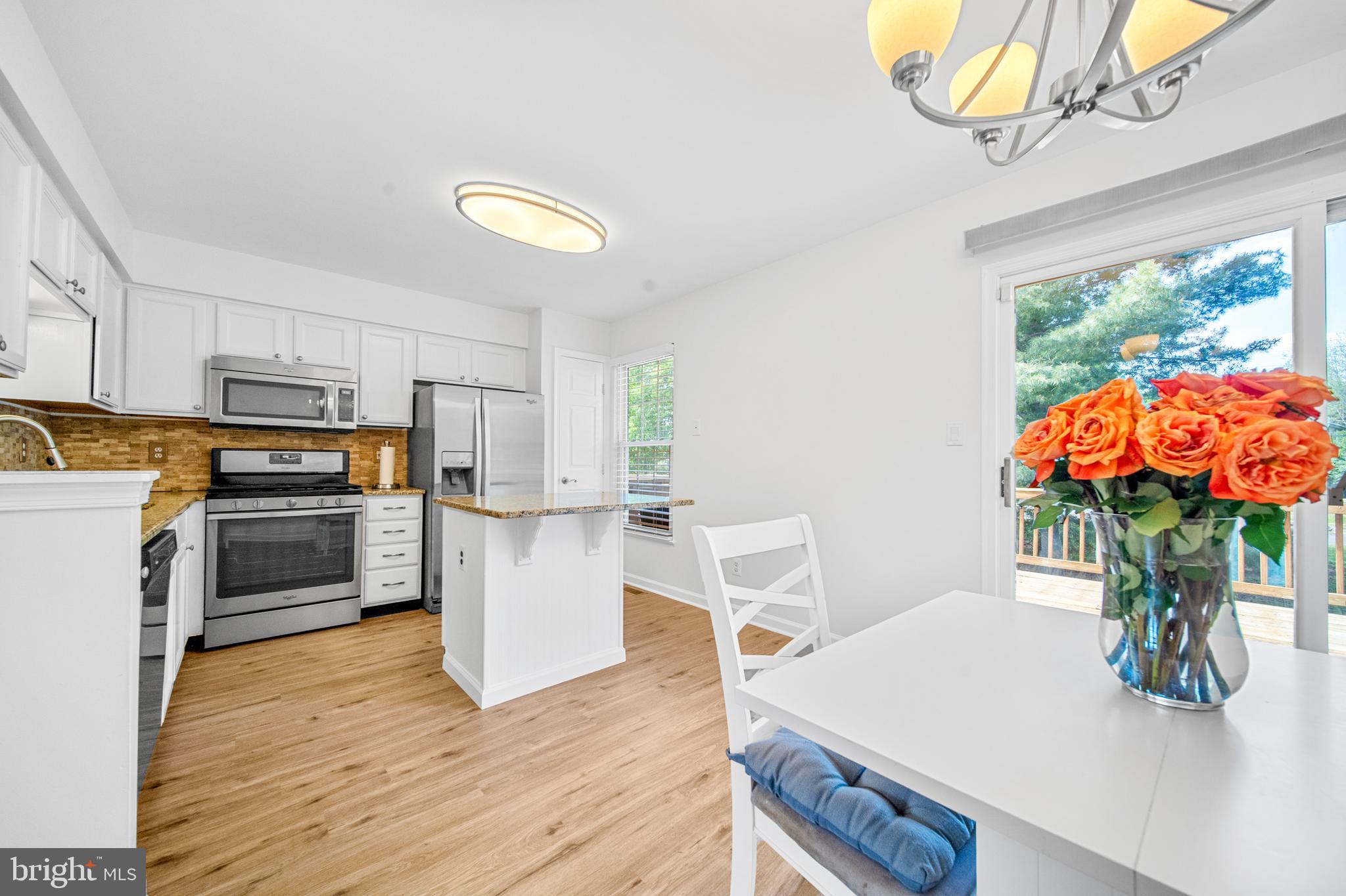 MAPLE POINTE - Residential