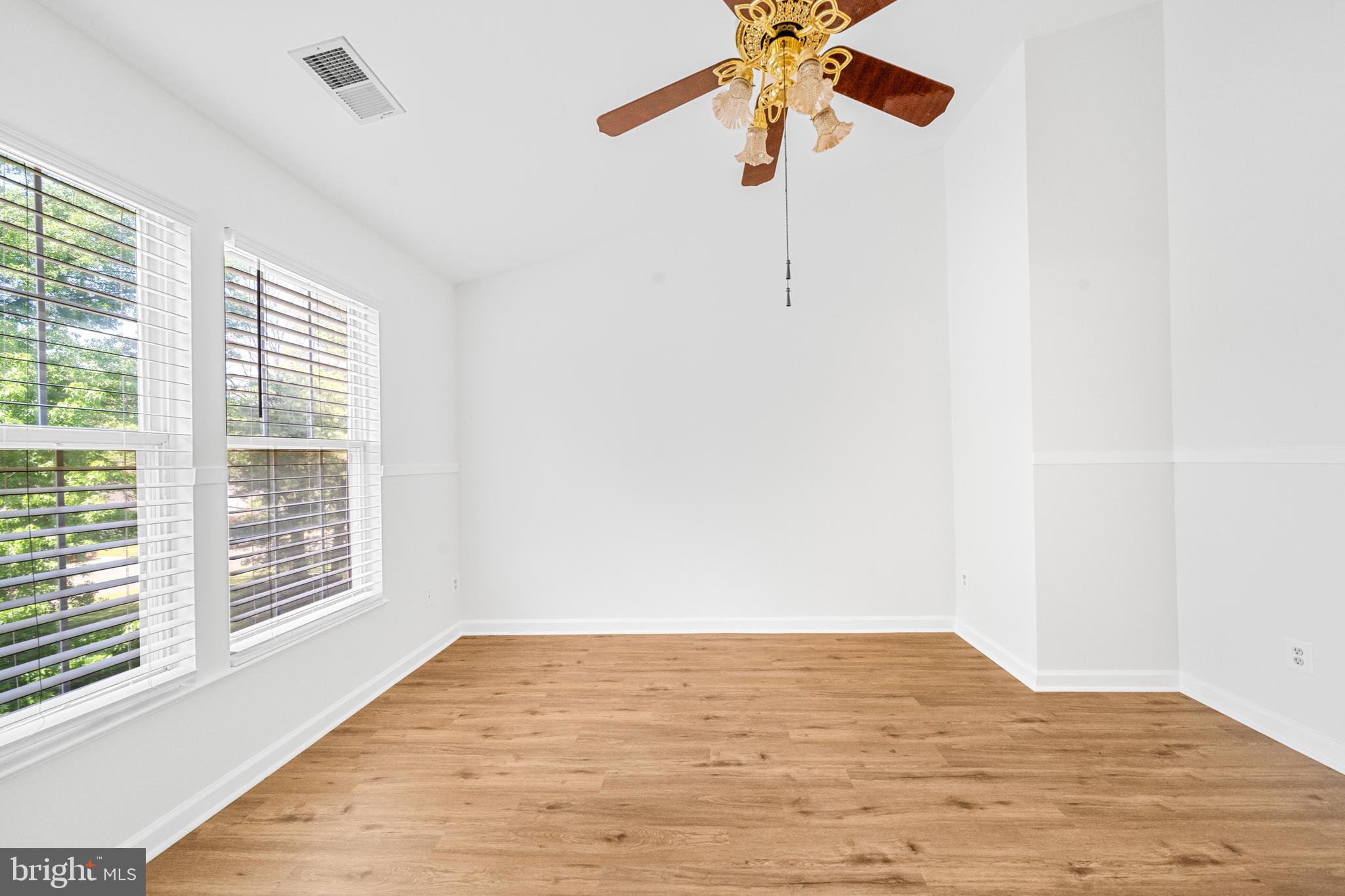 MAPLE POINTE - Residential