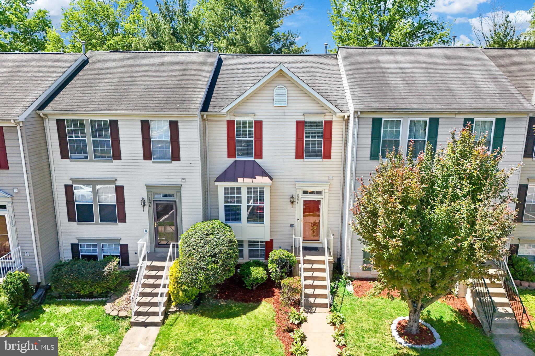MAPLE POINTE - Residential