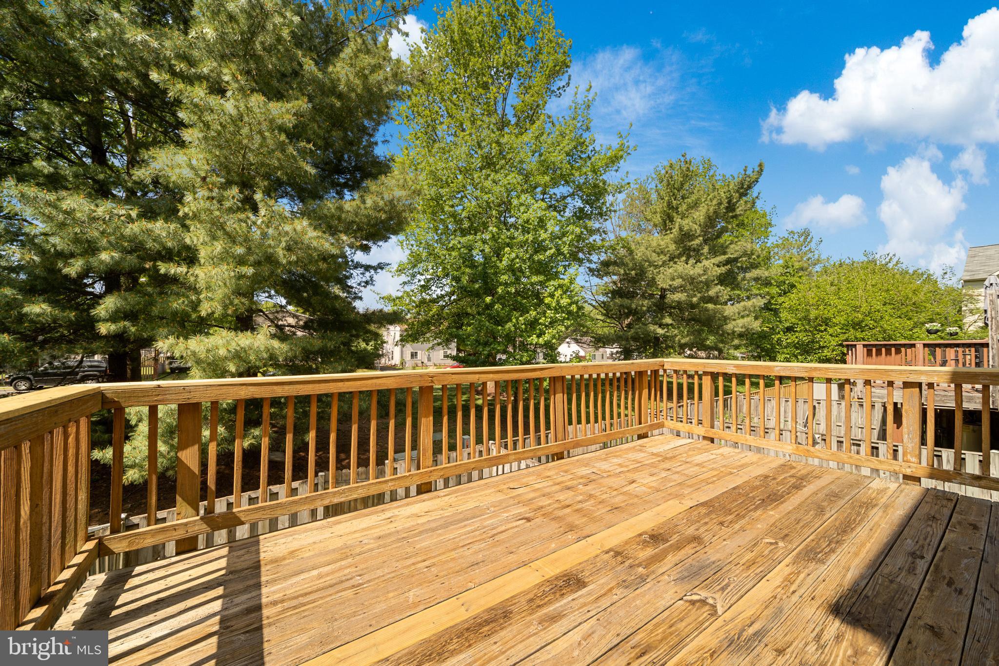MAPLE POINTE - Residential