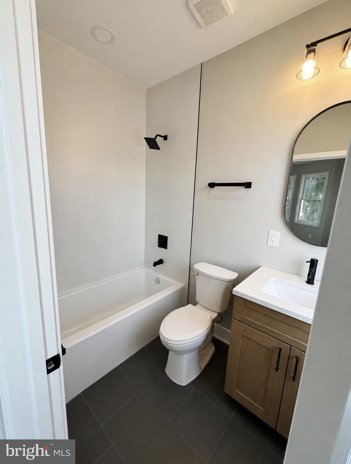 122 BURMONT ROAD 3