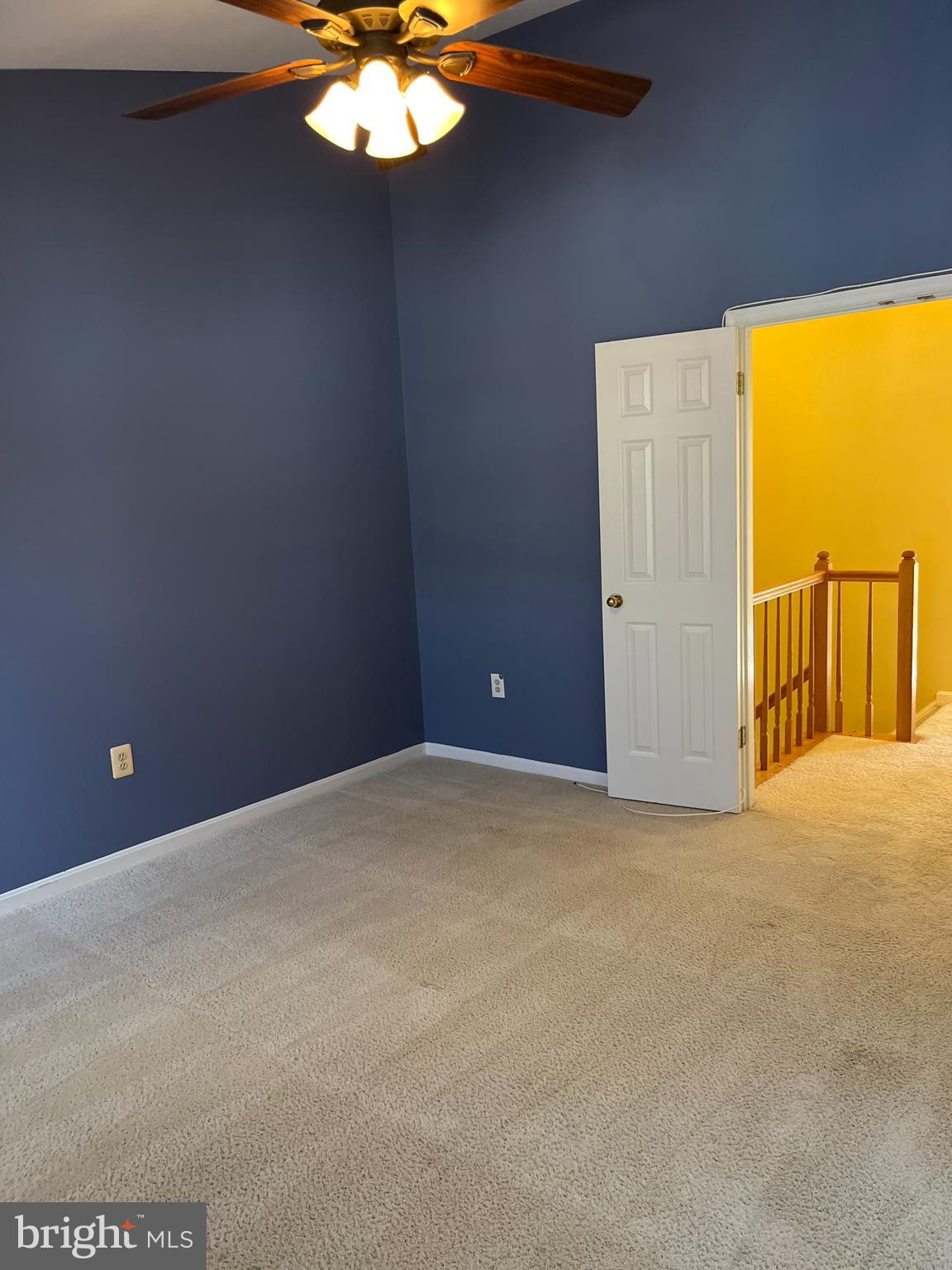LIFESTYLE AT SULLY STATION - Residential