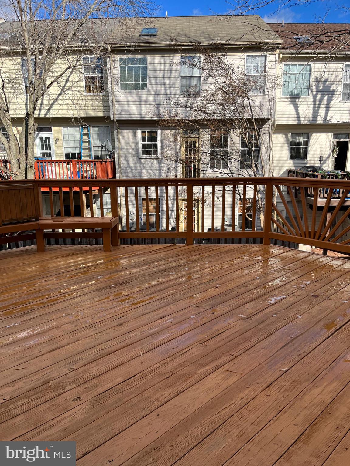 LIFESTYLE AT SULLY STATION - Residential