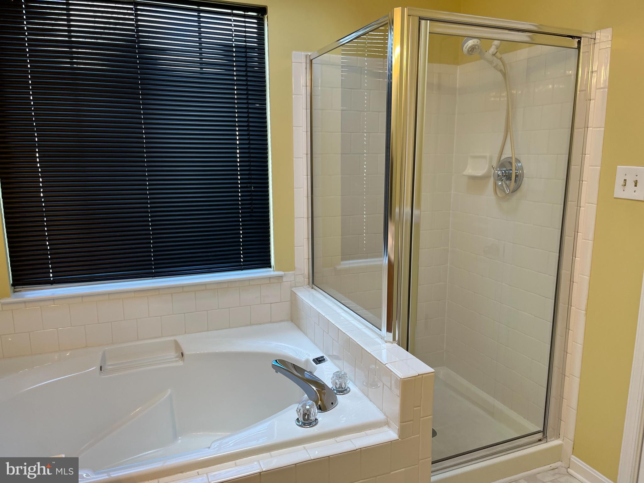 LIFESTYLE AT SULLY STATION - Residential
