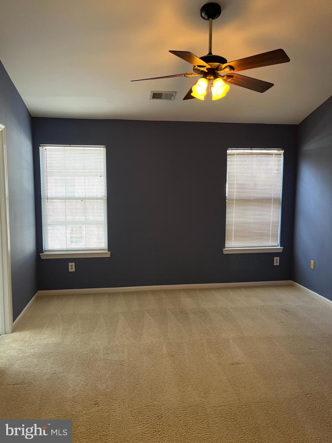 LIFESTYLE AT SULLY STATION - Residential