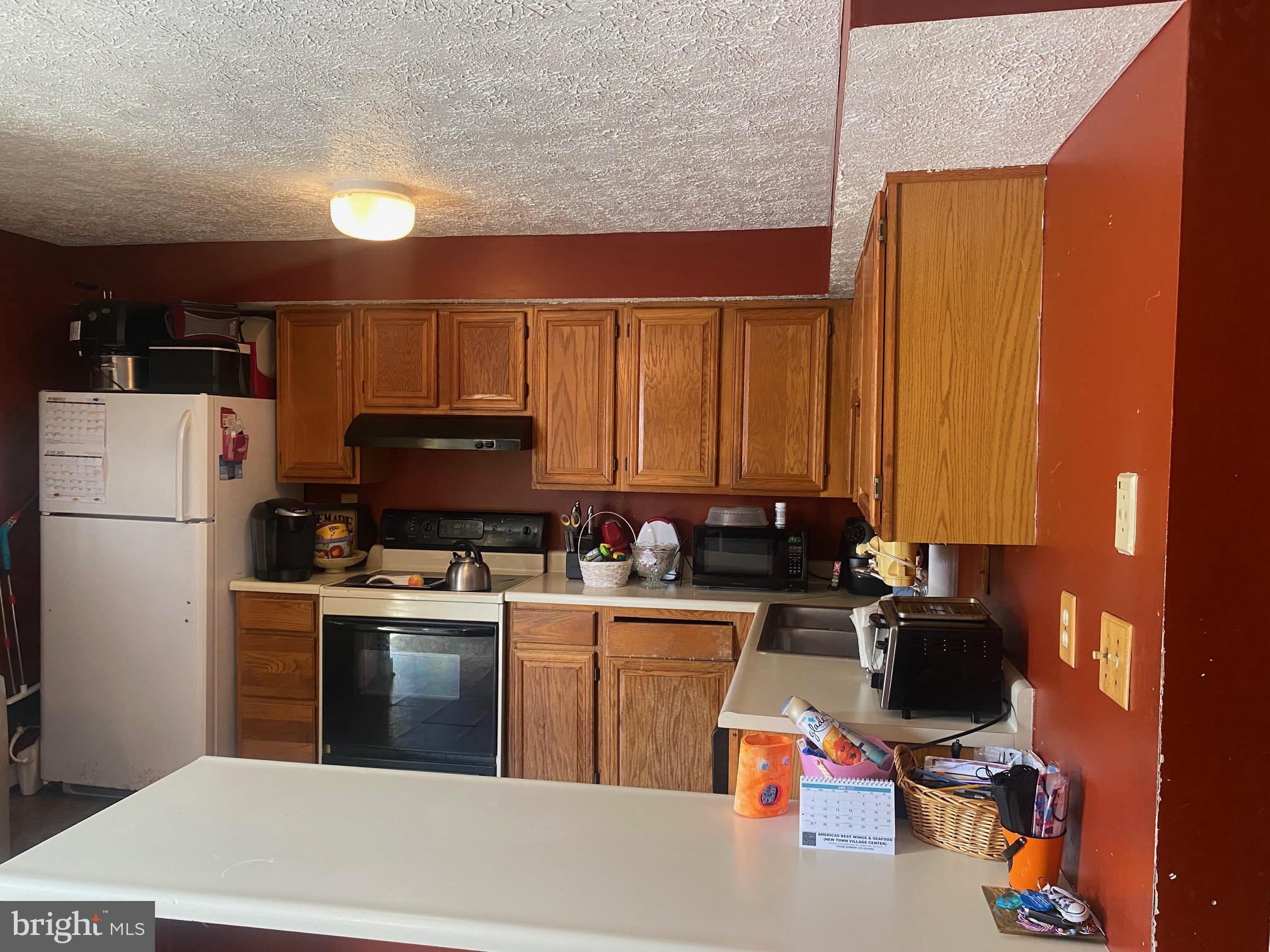 TWELVE TREES - Residential