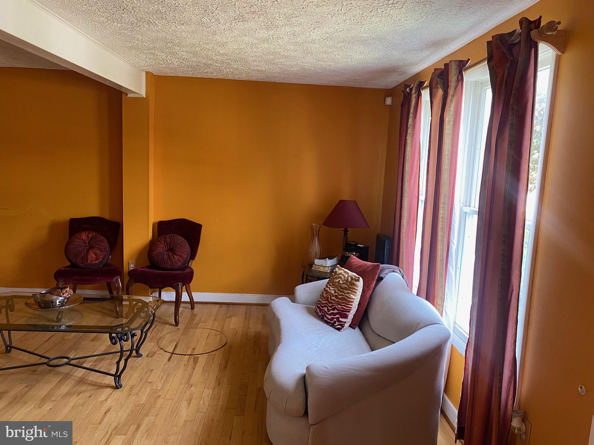 TWELVE TREES - Residential