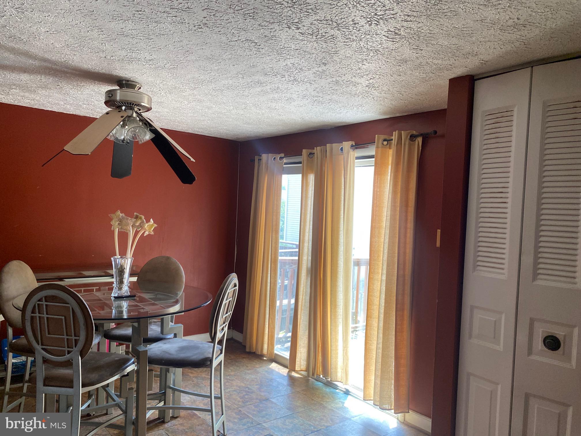 TWELVE TREES - Residential