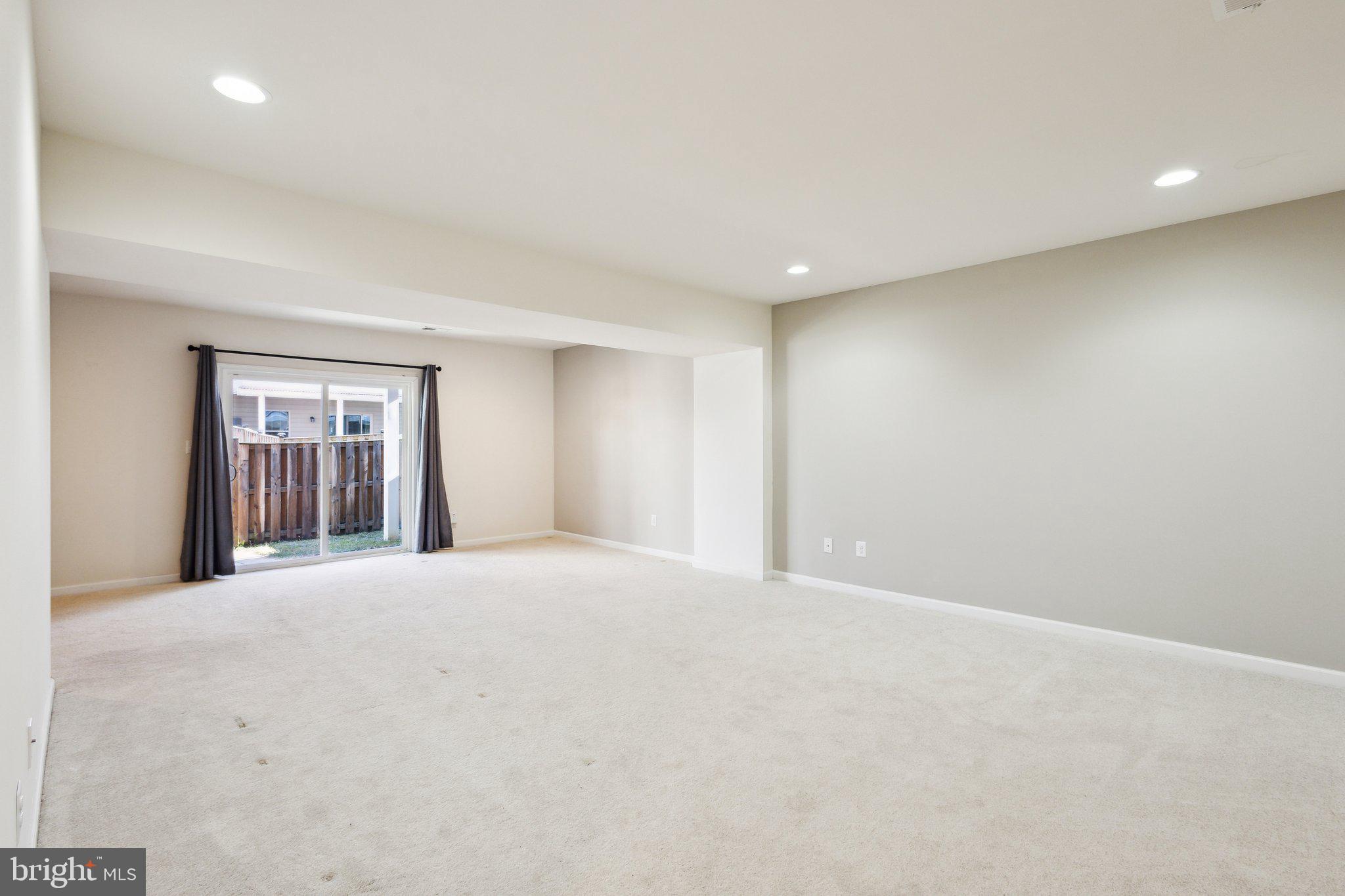 KIRKPATRICK WEST - Residential Lease