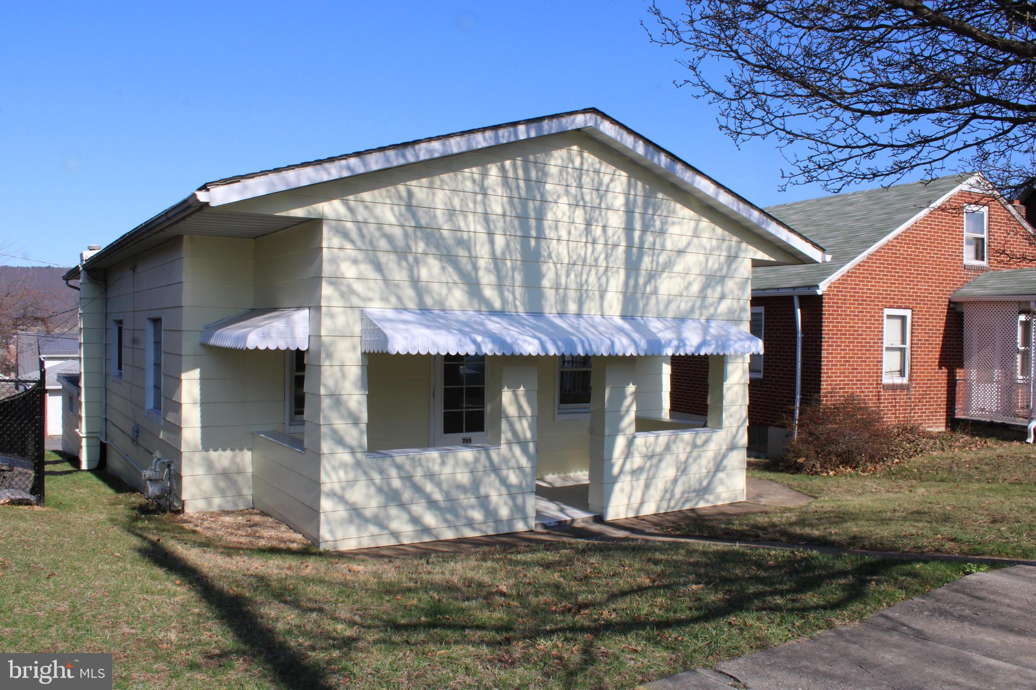 JOHNSON HEIGHTS - Residential