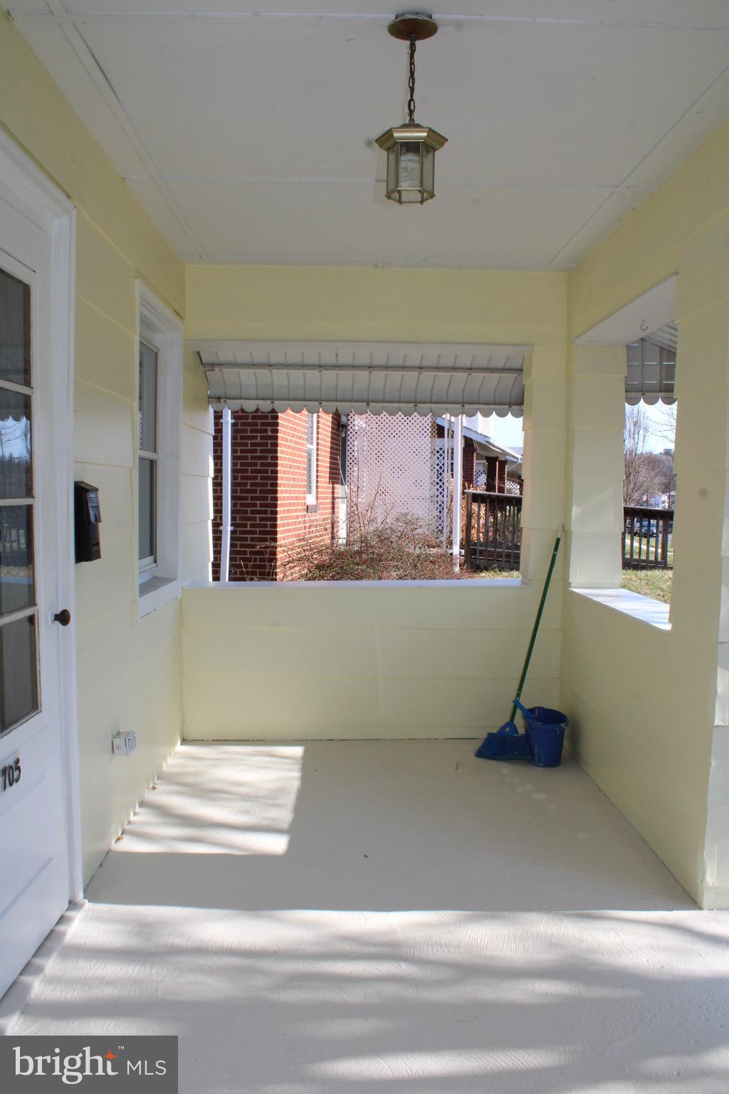 JOHNSON HEIGHTS - Residential