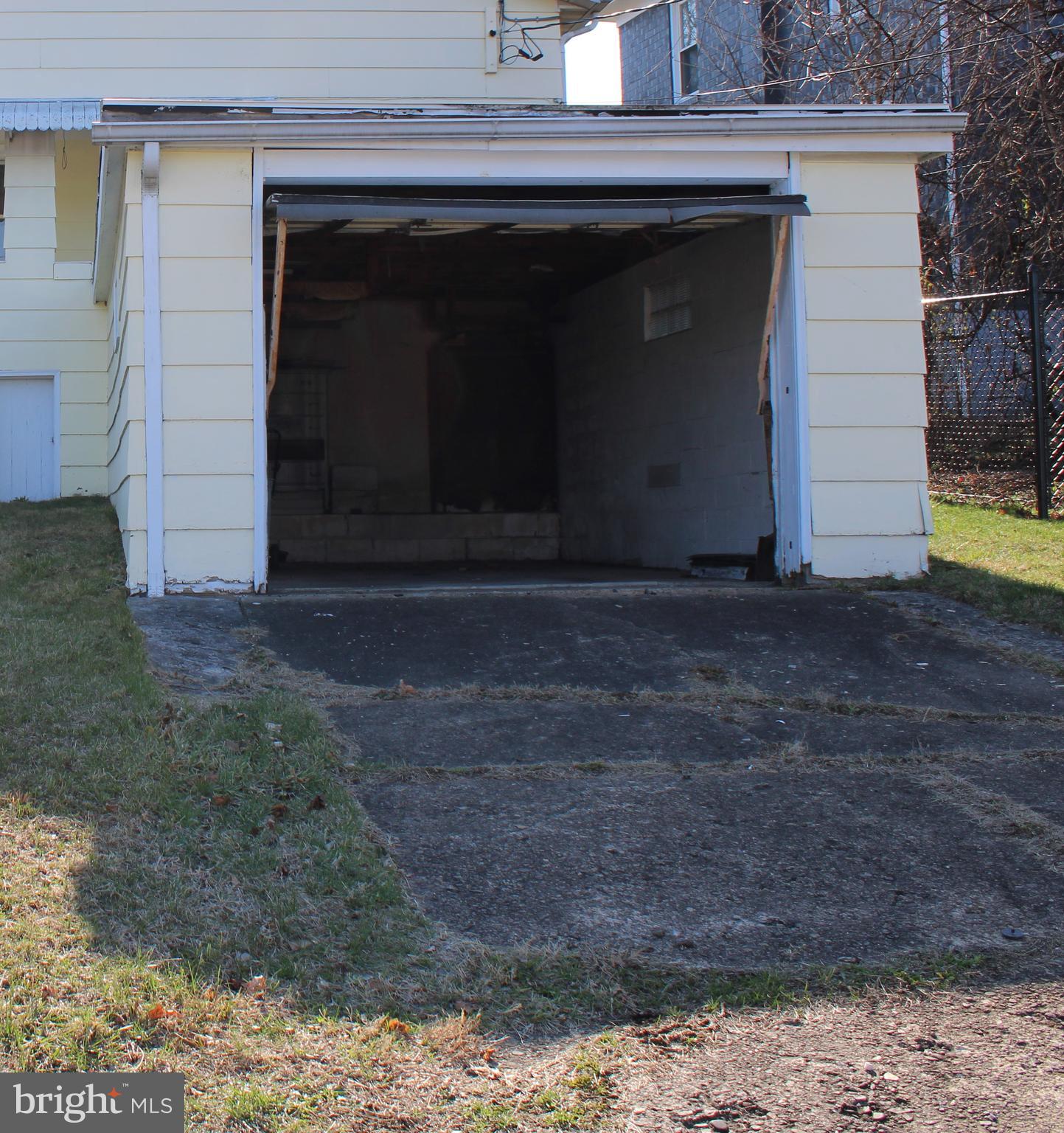 JOHNSON HEIGHTS - Residential