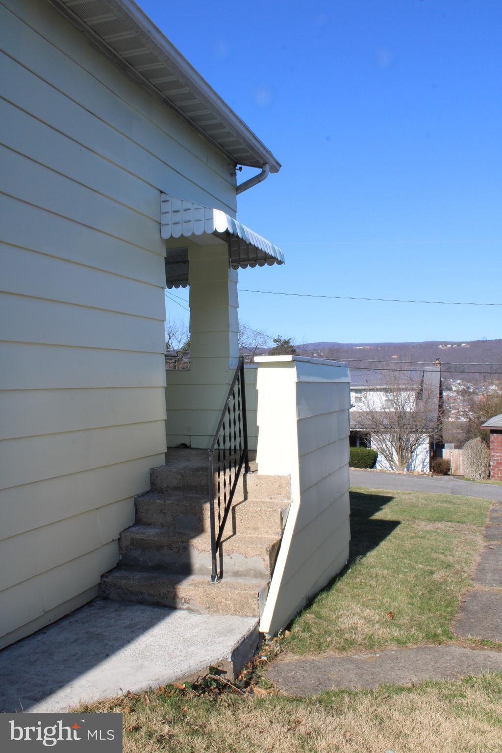 JOHNSON HEIGHTS - Residential