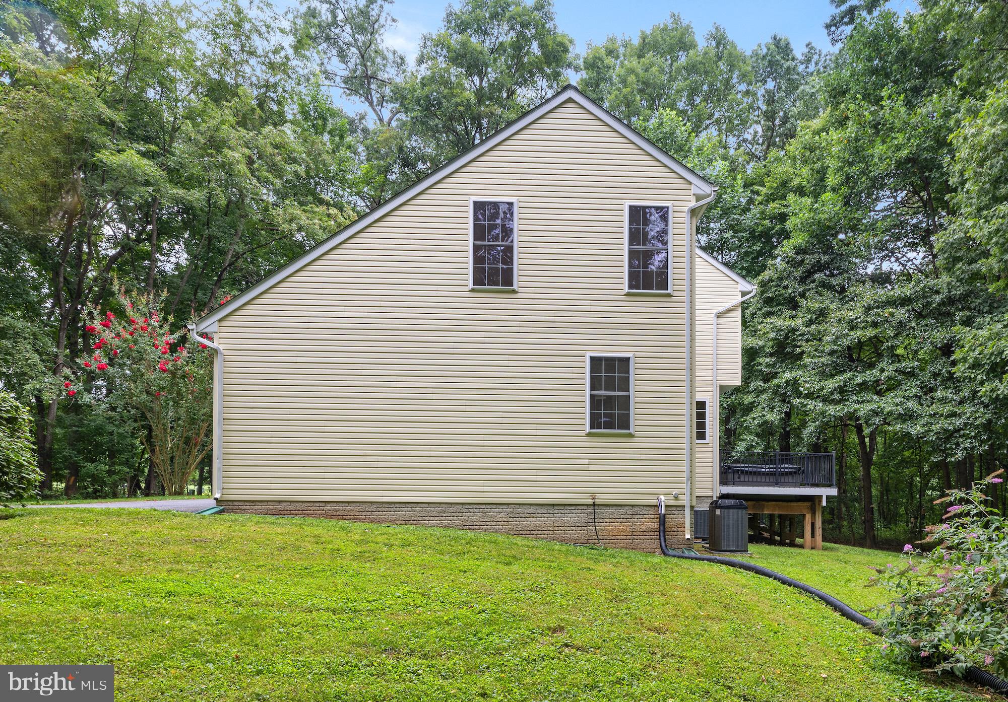 5580 RHONDA ROAD