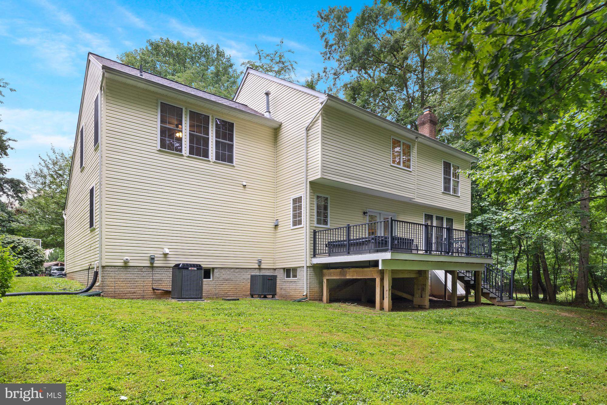 5580 RHONDA ROAD