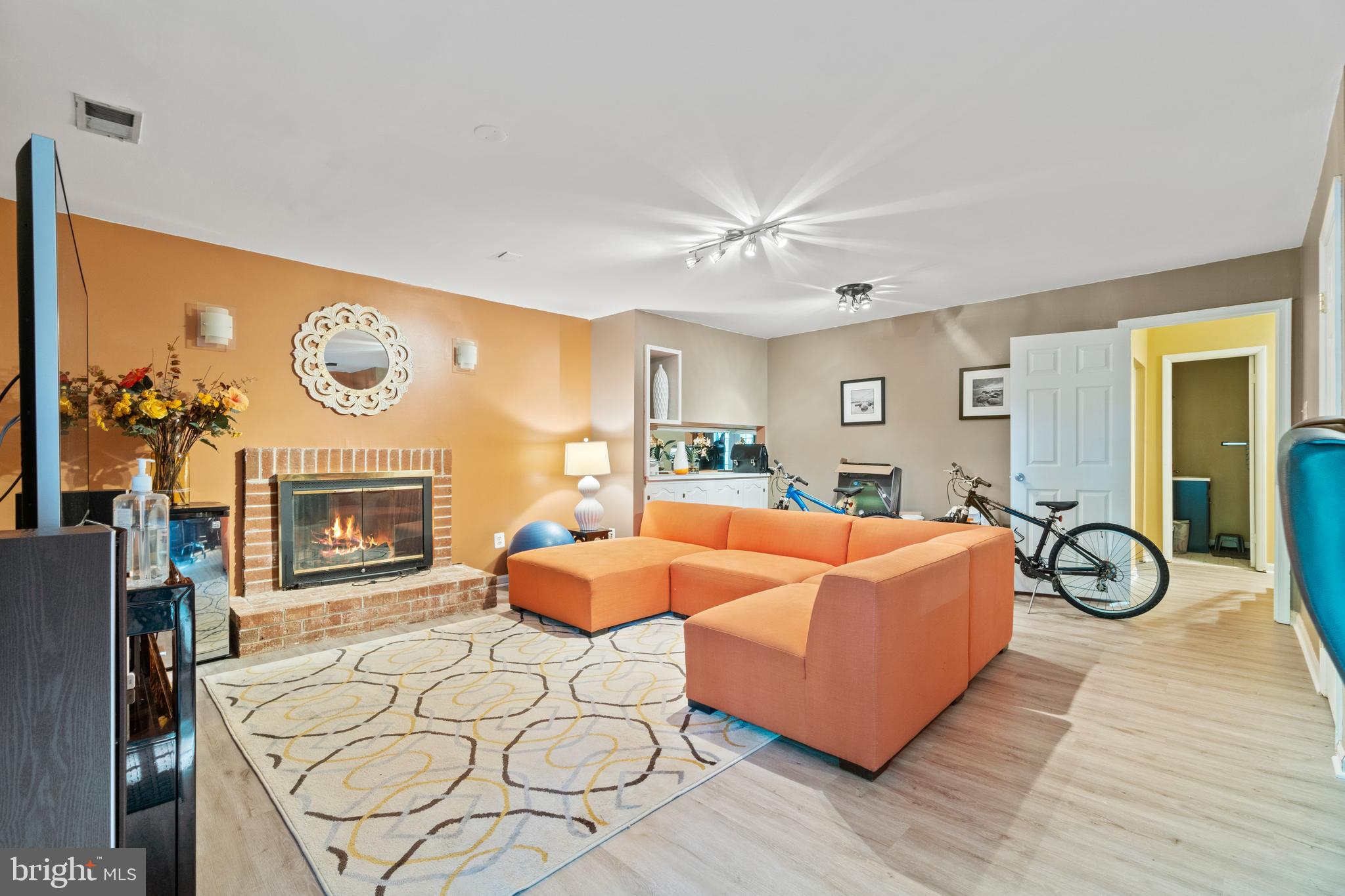 KINGS PARK WEST - Residential