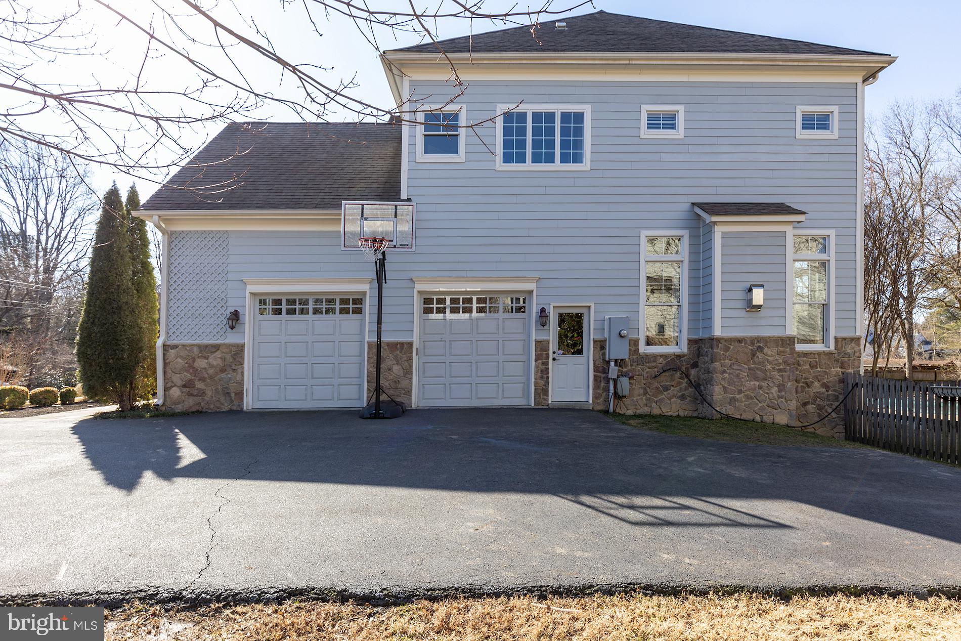 OAK CREST ESTATES - Residential