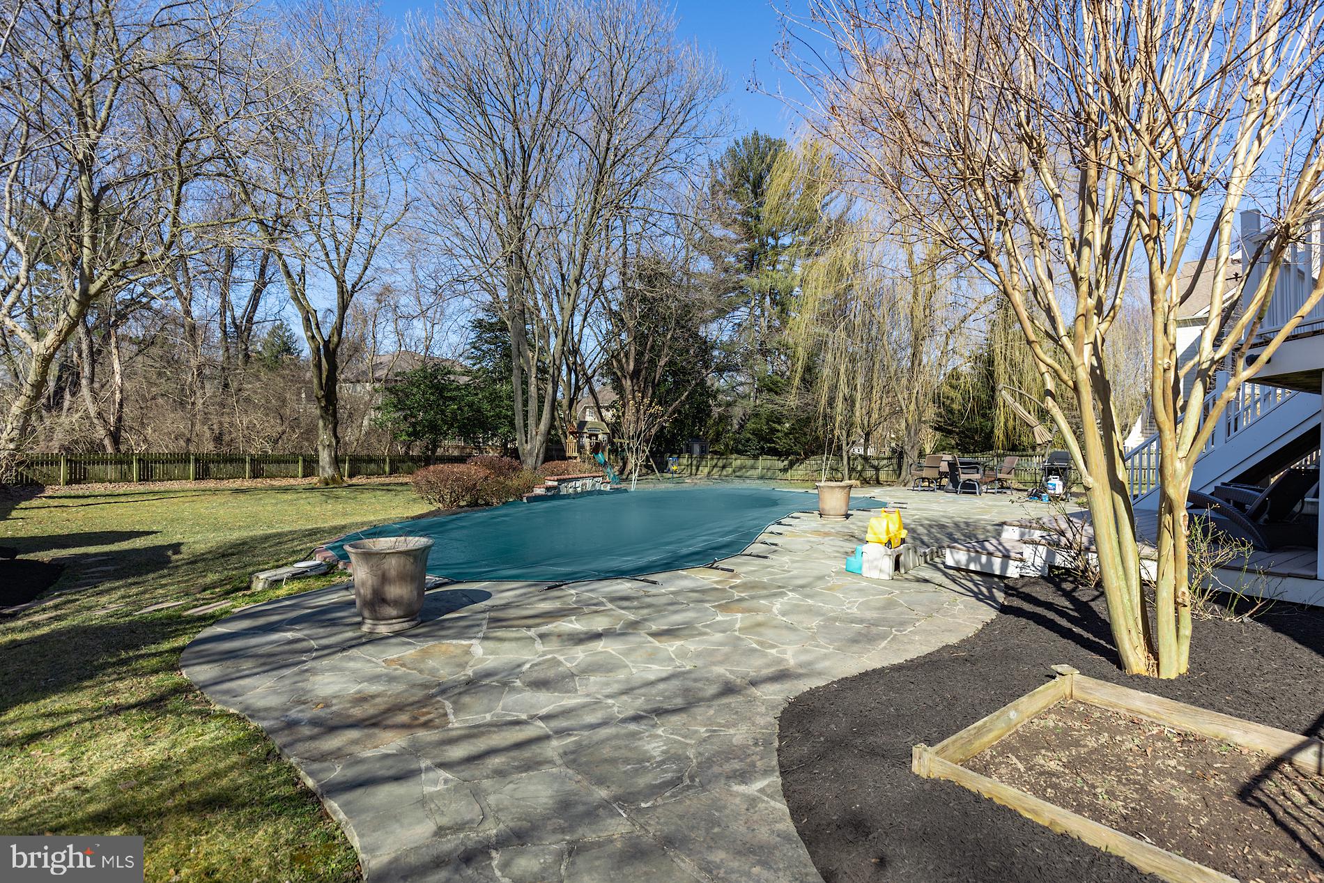 OAK CREST ESTATES - Residential