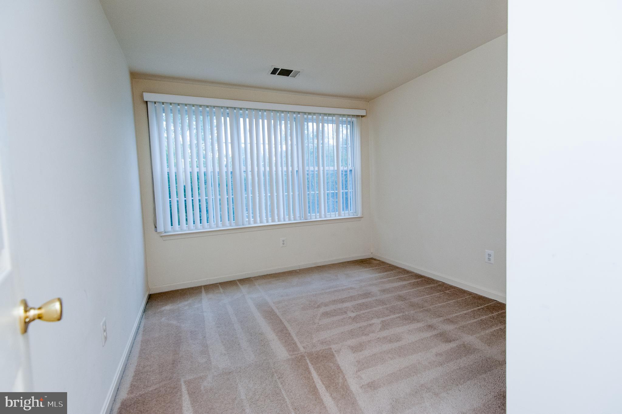 NORTHRIDGE PLAT 32 - Residential